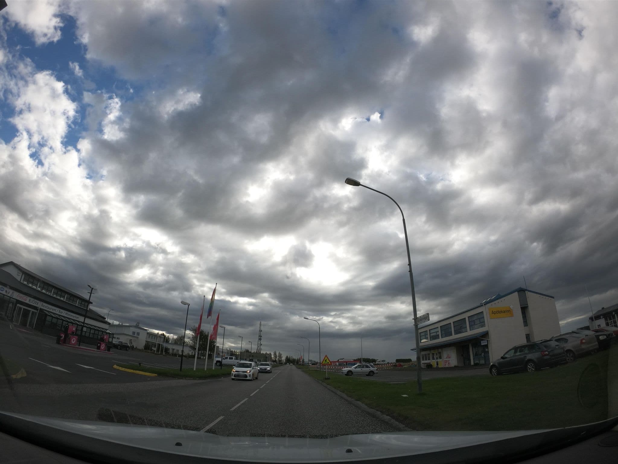 Street view near Hótel Lóa, Hvolsvöllur — © canadarunner (CC BY-SA · Mapillary)