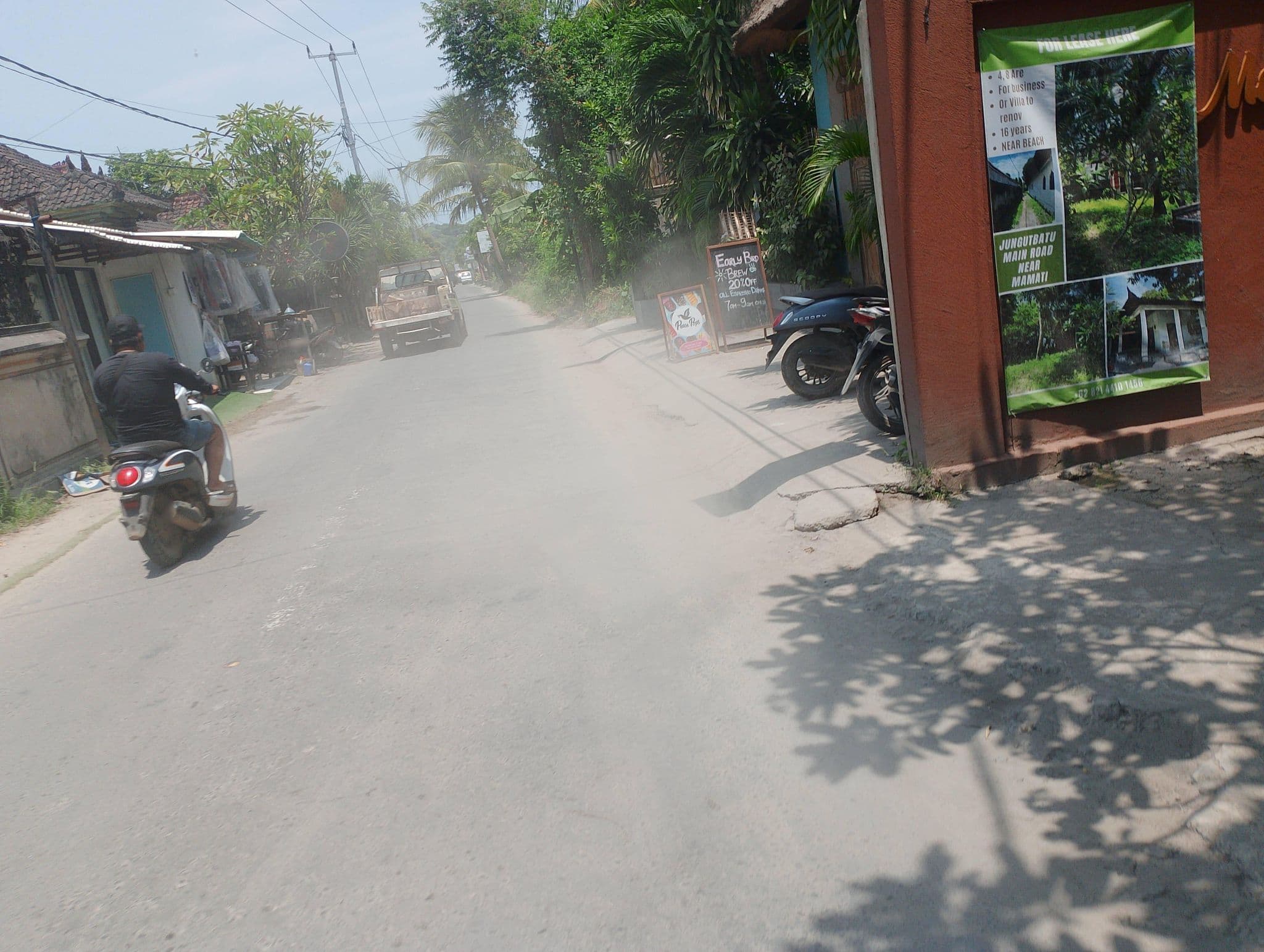 Street view near Swara Homestay, Klungkung — © patricioximenes (CC BY-SA · Mapillary)
