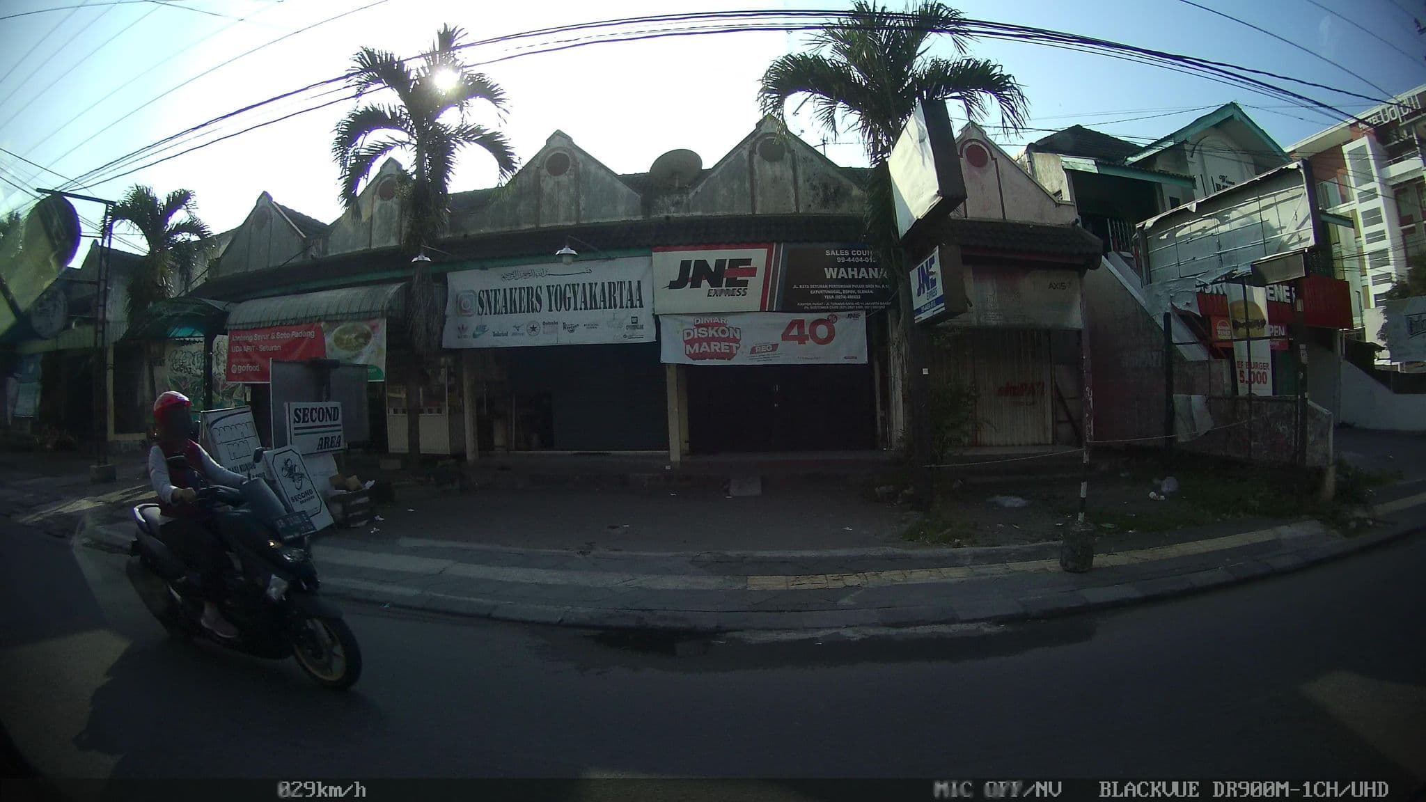 Street view near Hotel Dafam Fortuna, Melati