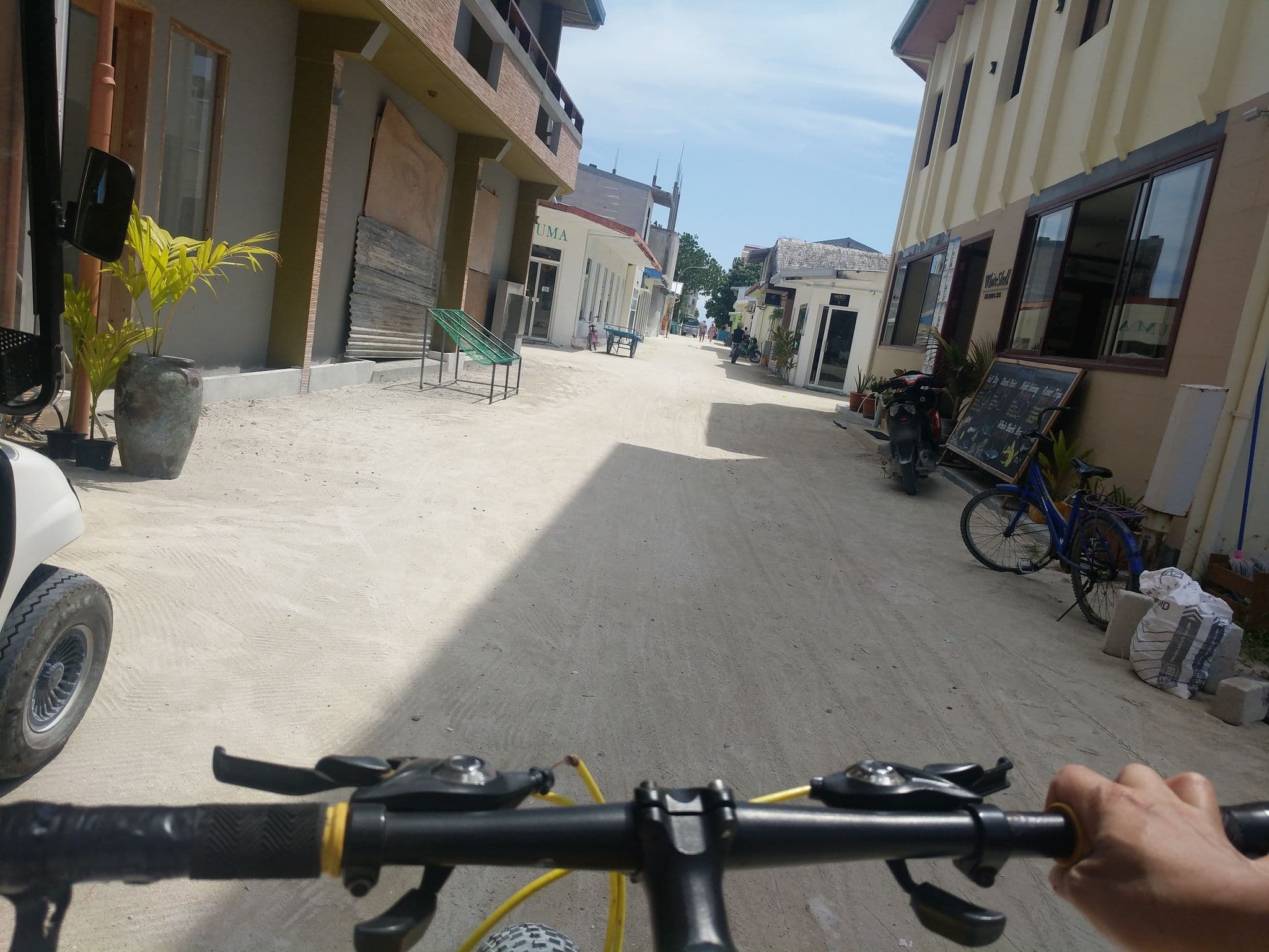 Street view near WhiteShell Island Hotel & Spa, Maafushi — © GOwin (CC BY-SA · Mapillary)