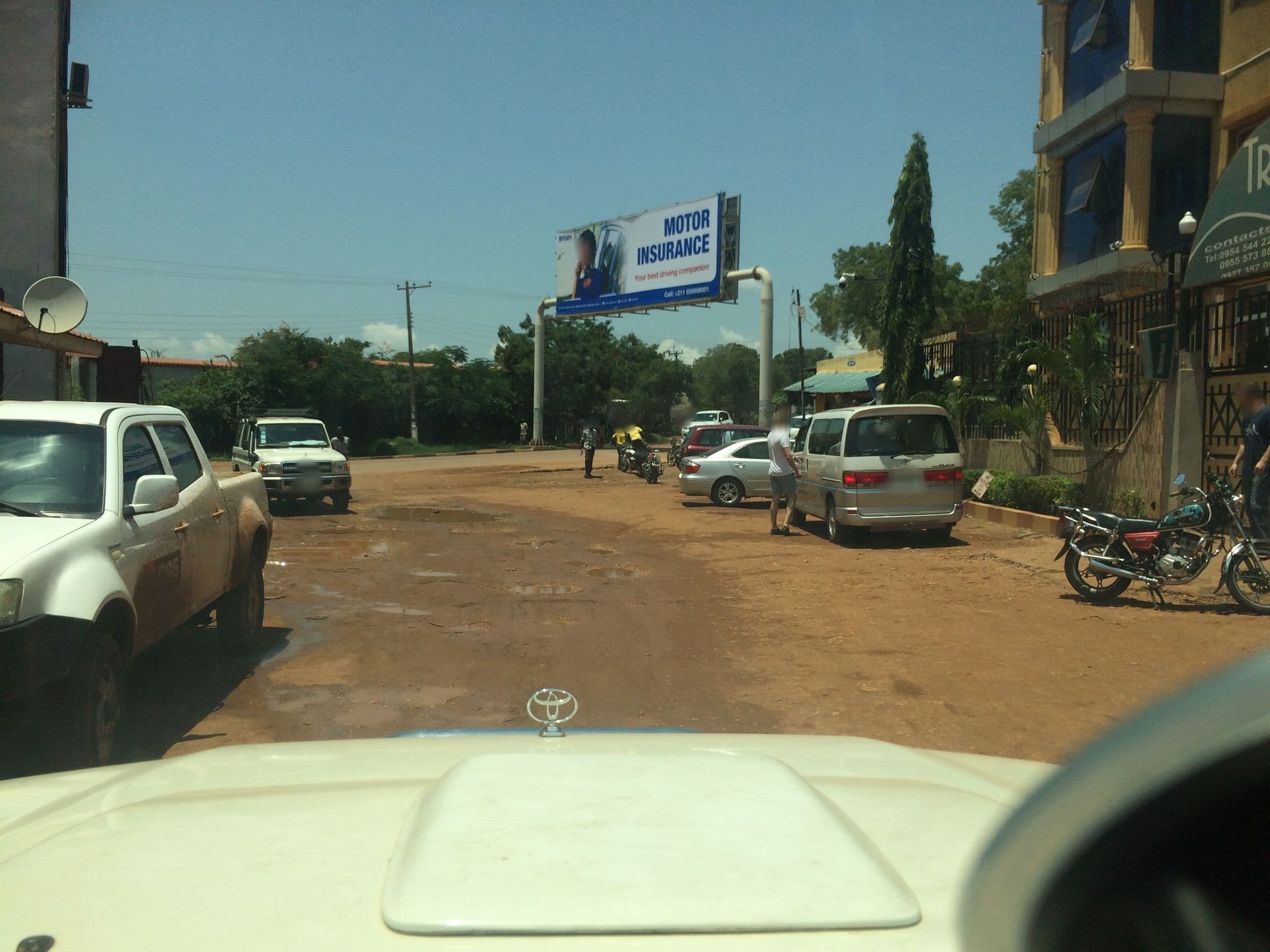 Street view near Juba Transit Hotel, Juba — © anecdote27 (CC BY-SA · Mapillary)