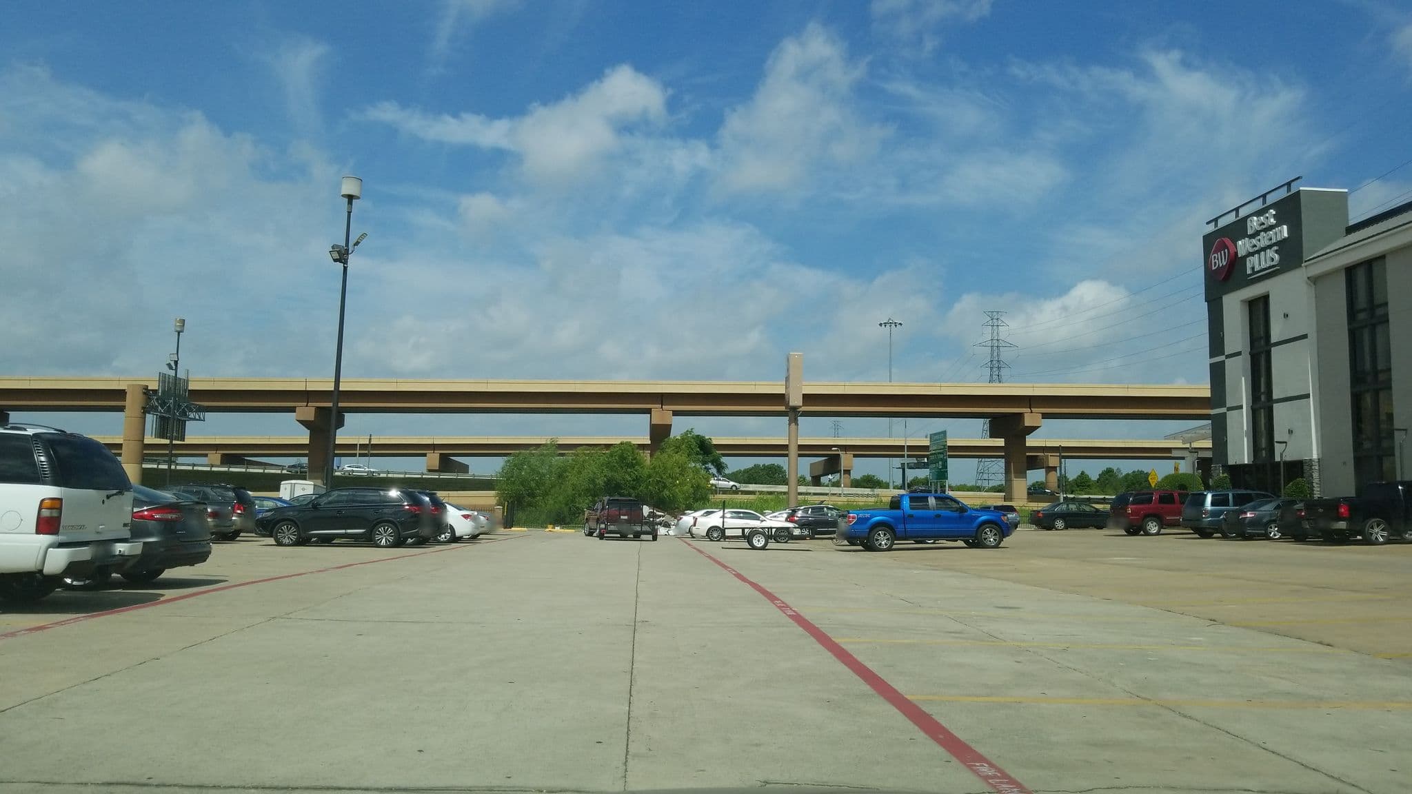 Street view near Comfort Inn Dallas North Love Field Airport, Farmers Branch — © mselliott (CC BY-SA · Mapillary)