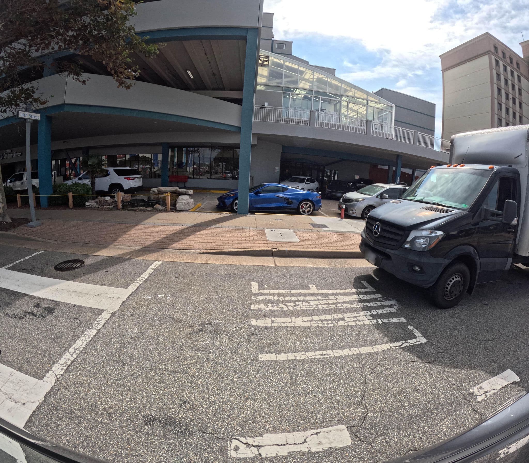 Street view near Sandcastle Resort Hotel, Virginia Beach — © vorpalblade (CC BY-SA · Mapillary)