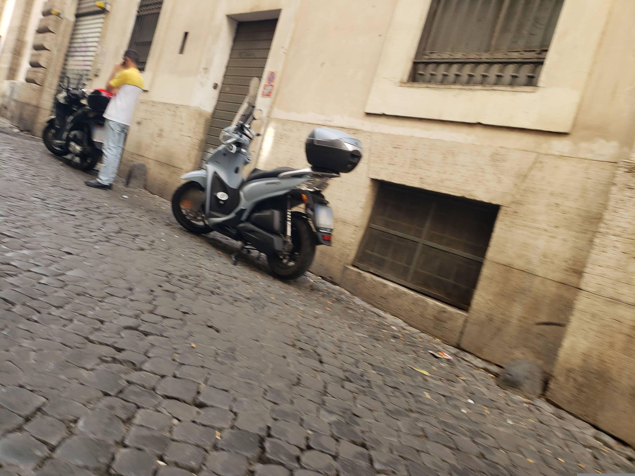 Street view near Numa Rome Vici, Pigna — © mapfool (CC BY-SA · Mapillary)