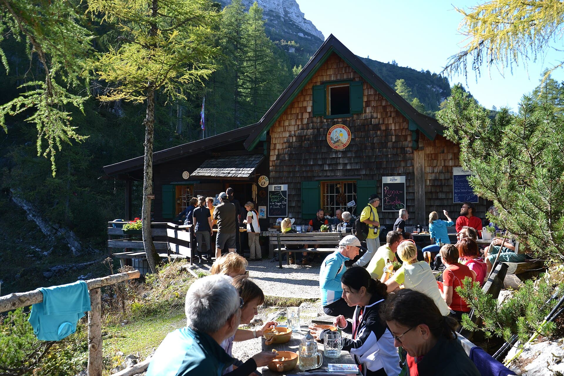 Rinnerhütte (via Wikimedia Commons, CC BY-SA 4.0)
