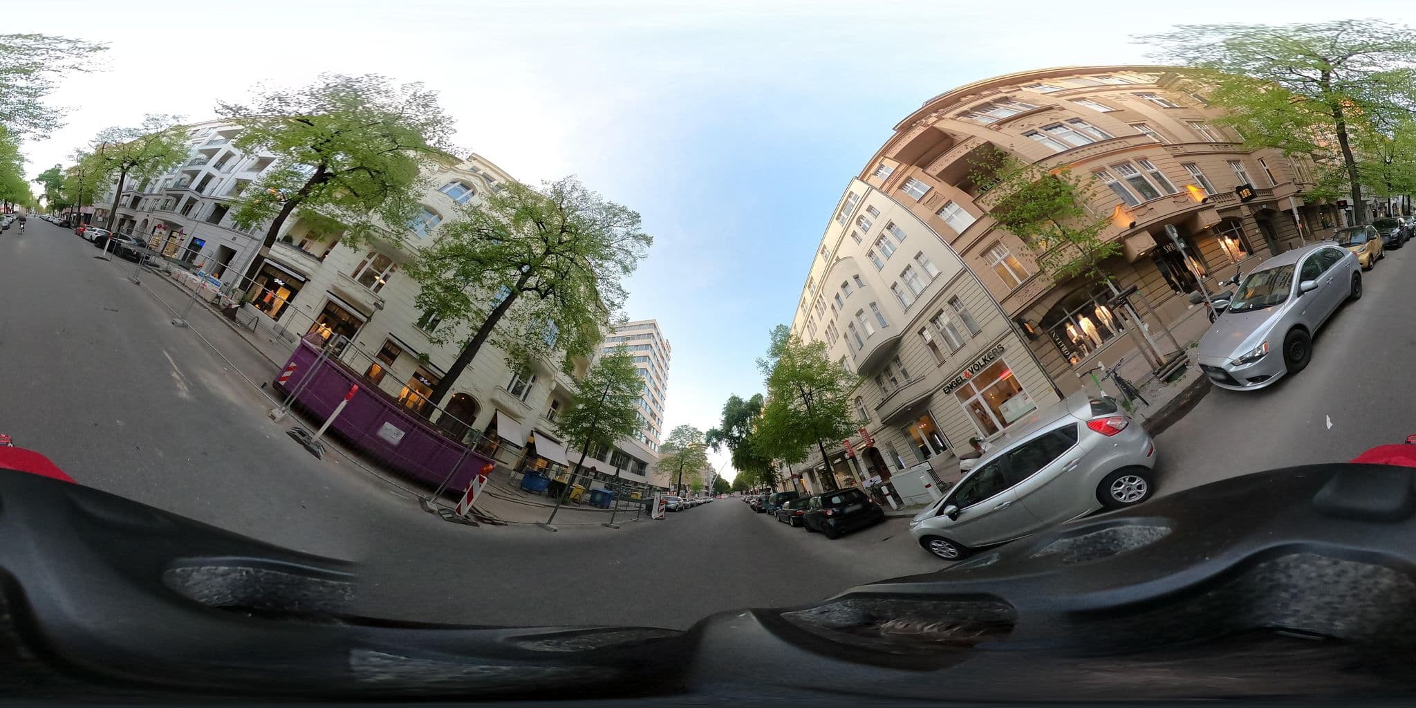 Street view near Hotel Kurfürst GmbH, Schöneberg — © yorbs123 (CC BY-SA · Mapillary)