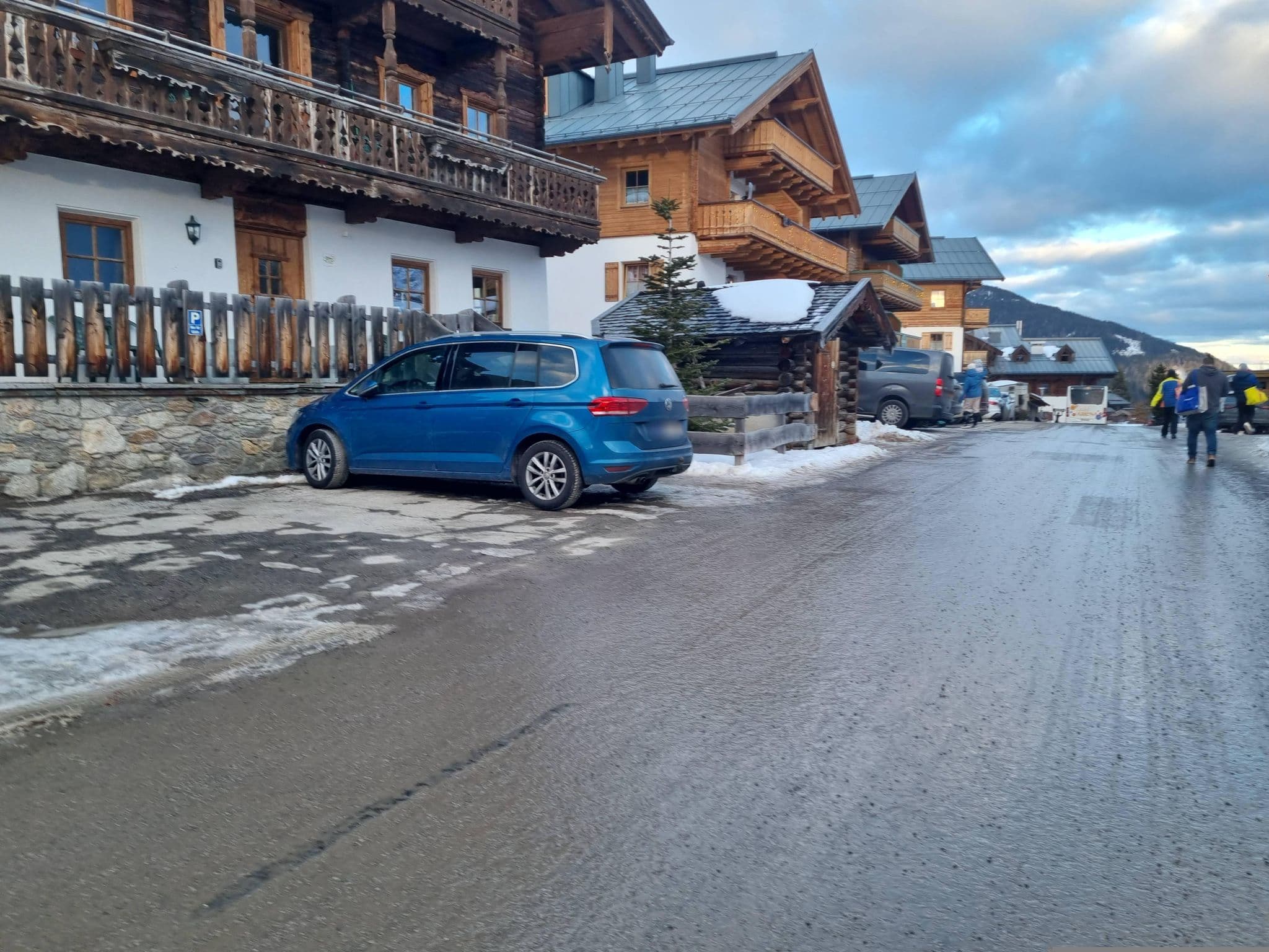 Street view near Lang, Neukirchen am Großvenediger
