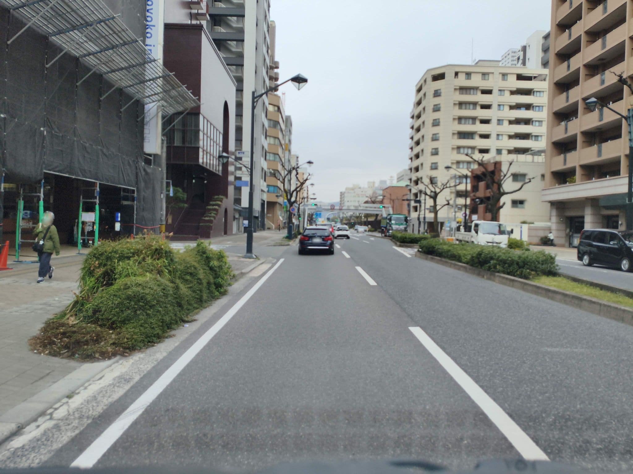 Street view near 東横INN広島駅南口右, Hiroshima — © parond (CC BY-SA · Mapillary)