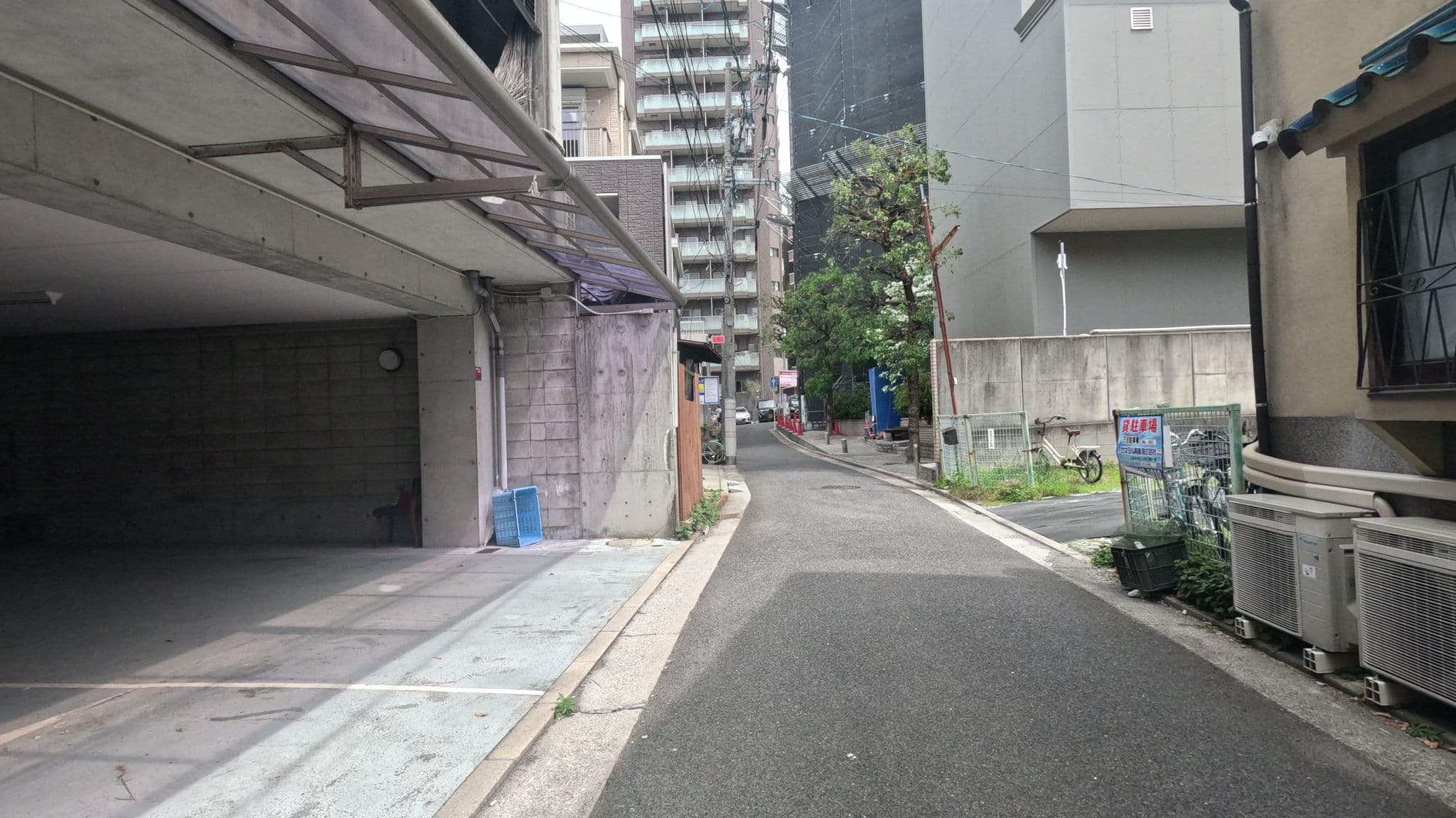 Street view near おうちホテル銀山町 with わんこ(OUCHI HOTEL Kanayama-cho with Dogs), Hiroshima — © alt9800 (CC BY-SA · Mapillary)