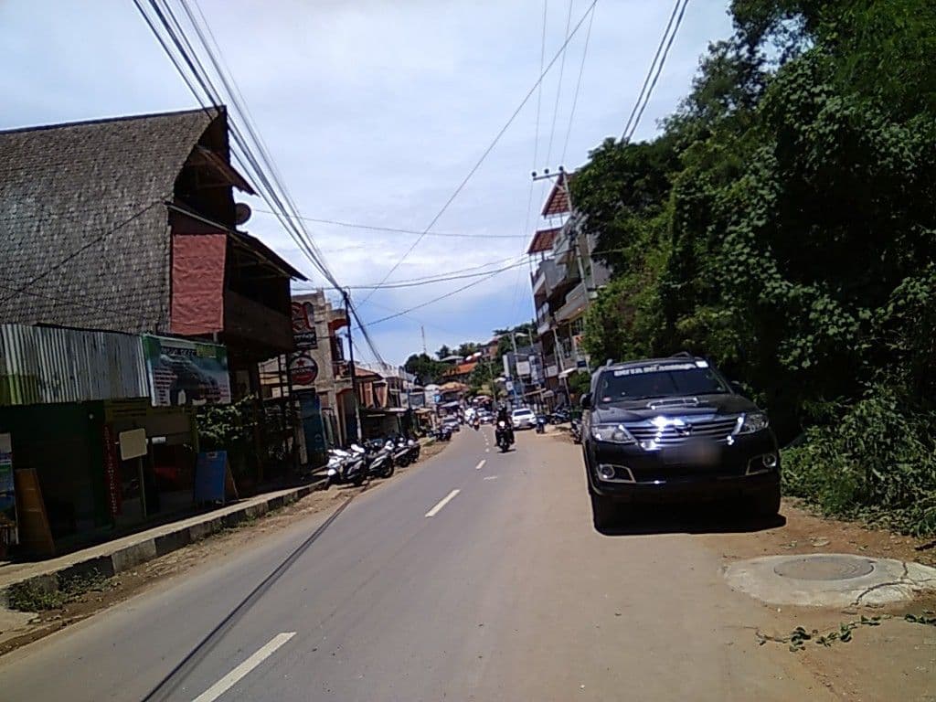 Street view near Eco Tree O'tel, Labuan Bajo — © rodionoff (CC BY-SA · Mapillary)