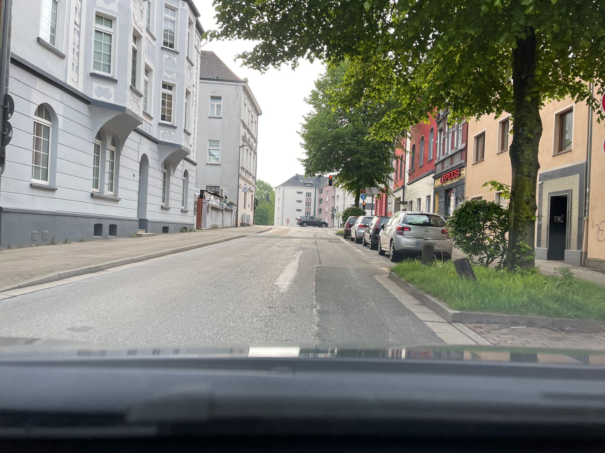 Street view near Golden Apartments, Essen — © jakre73 (CC BY-SA · Mapillary)