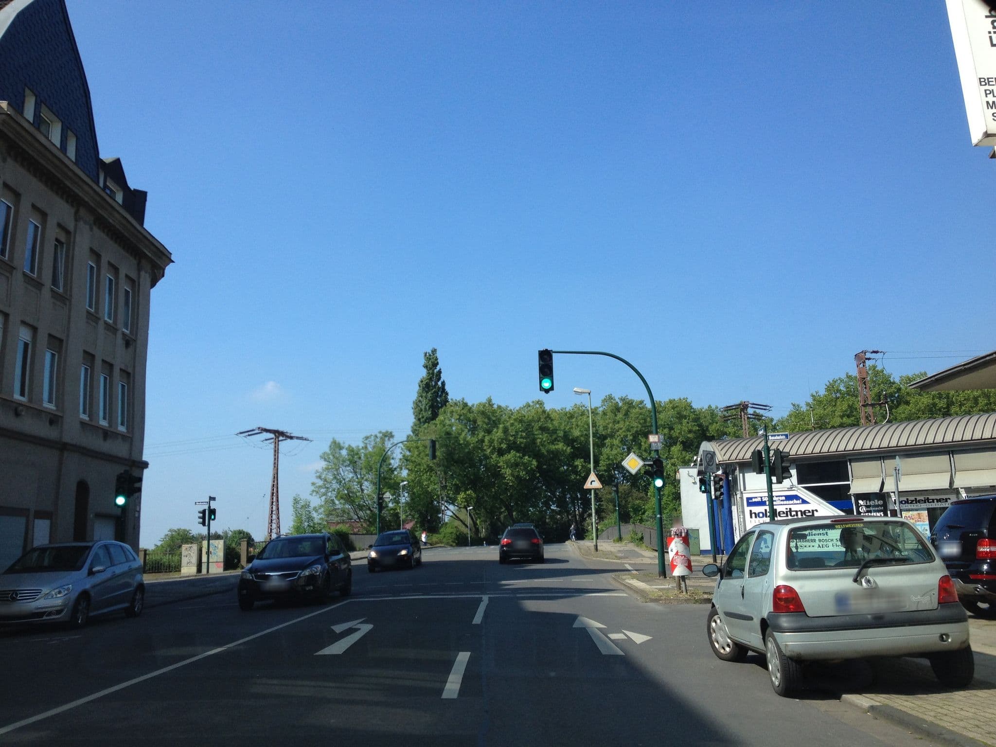 Street view near Aparthotel Kompass UG, Essen — © quigon (CC BY-SA · Mapillary)
