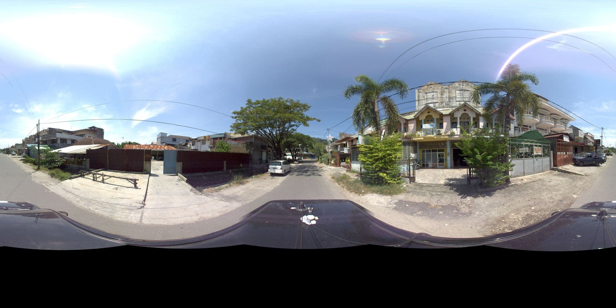 Street view near Bintang Hotel, Padang — © sarahantos (CC BY-SA · Mapillary)