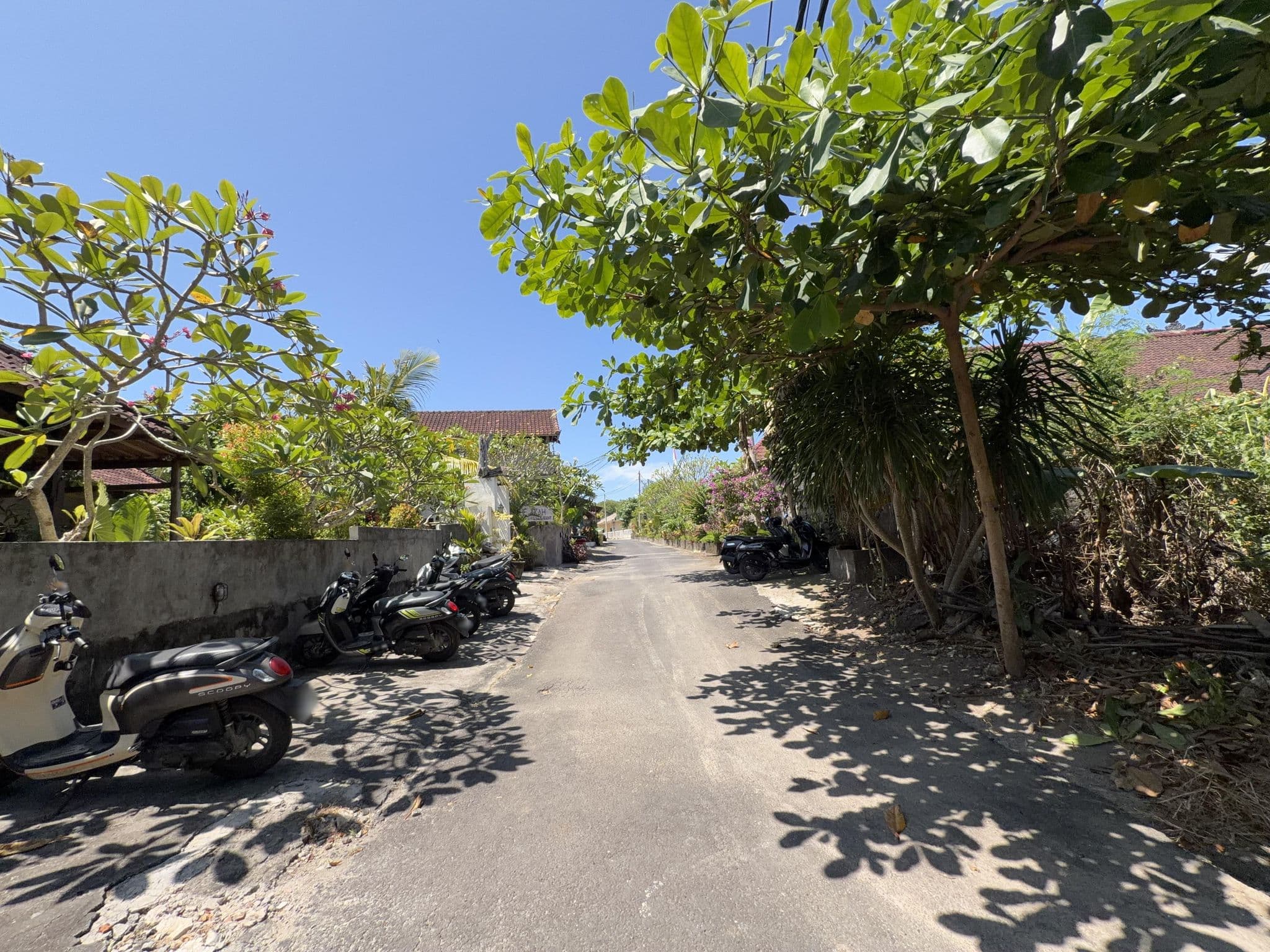 Street view near Akah Cottage Resort, Klungkung