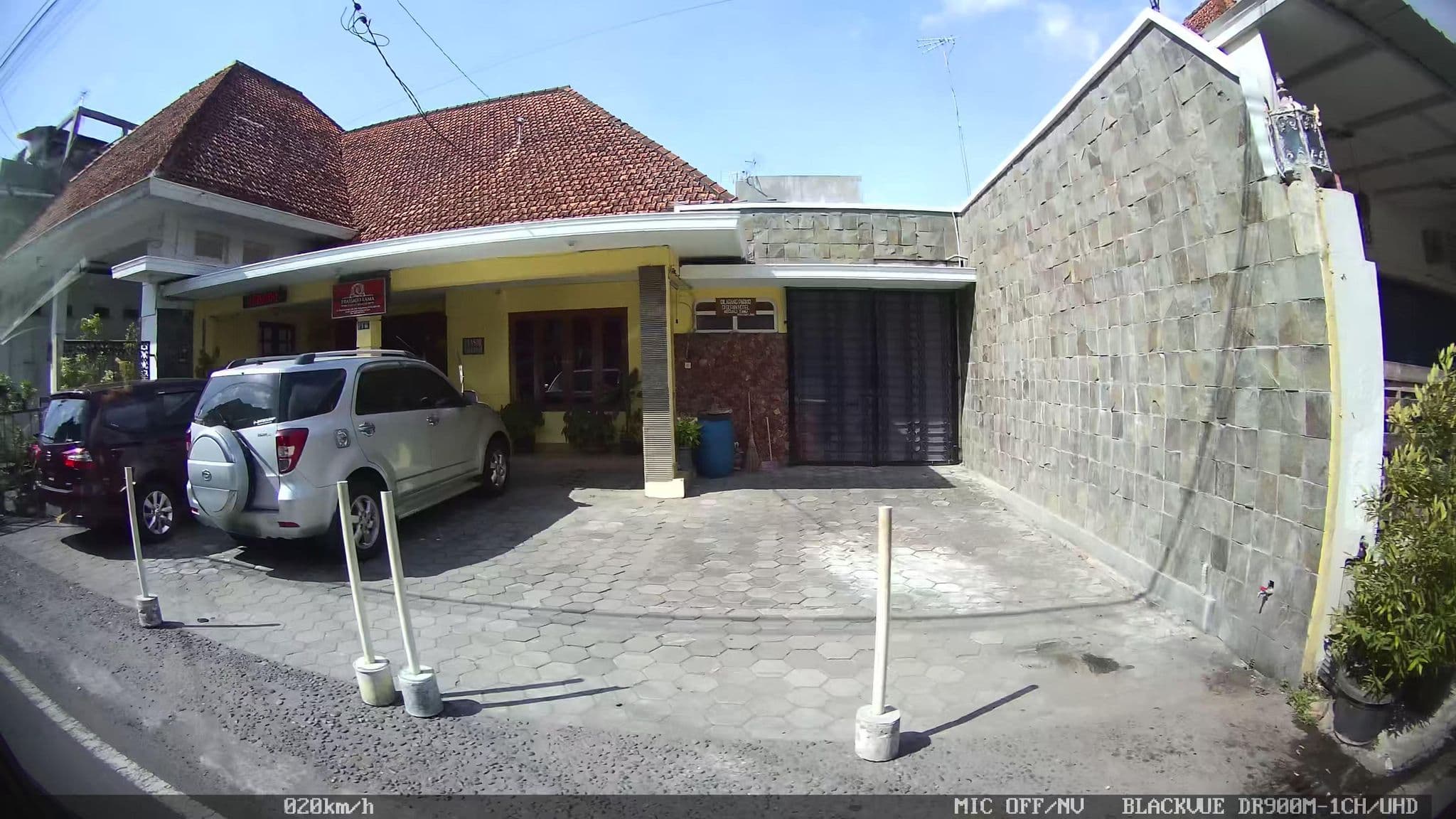 Street view near Agung Inn, Yogyakarta — © kaart_2 (CC BY-SA · Mapillary)