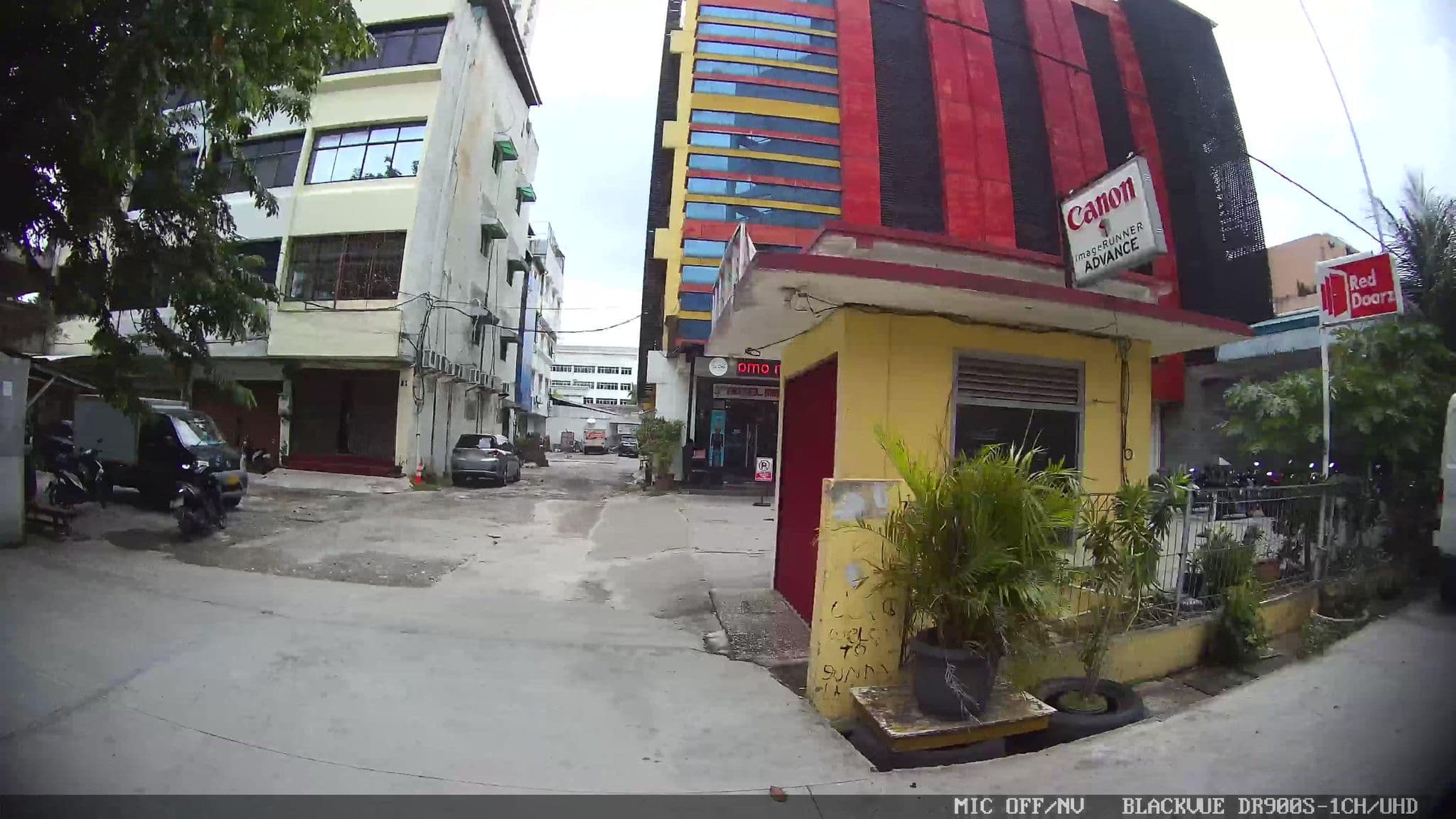 Street view near OYO Mirah, Jakarta