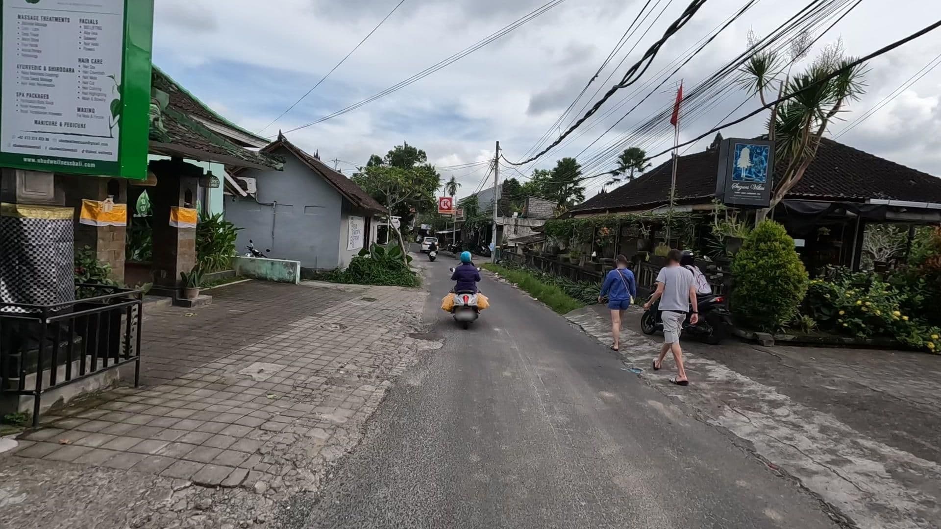 Street view near Sugar Villas, Ubud