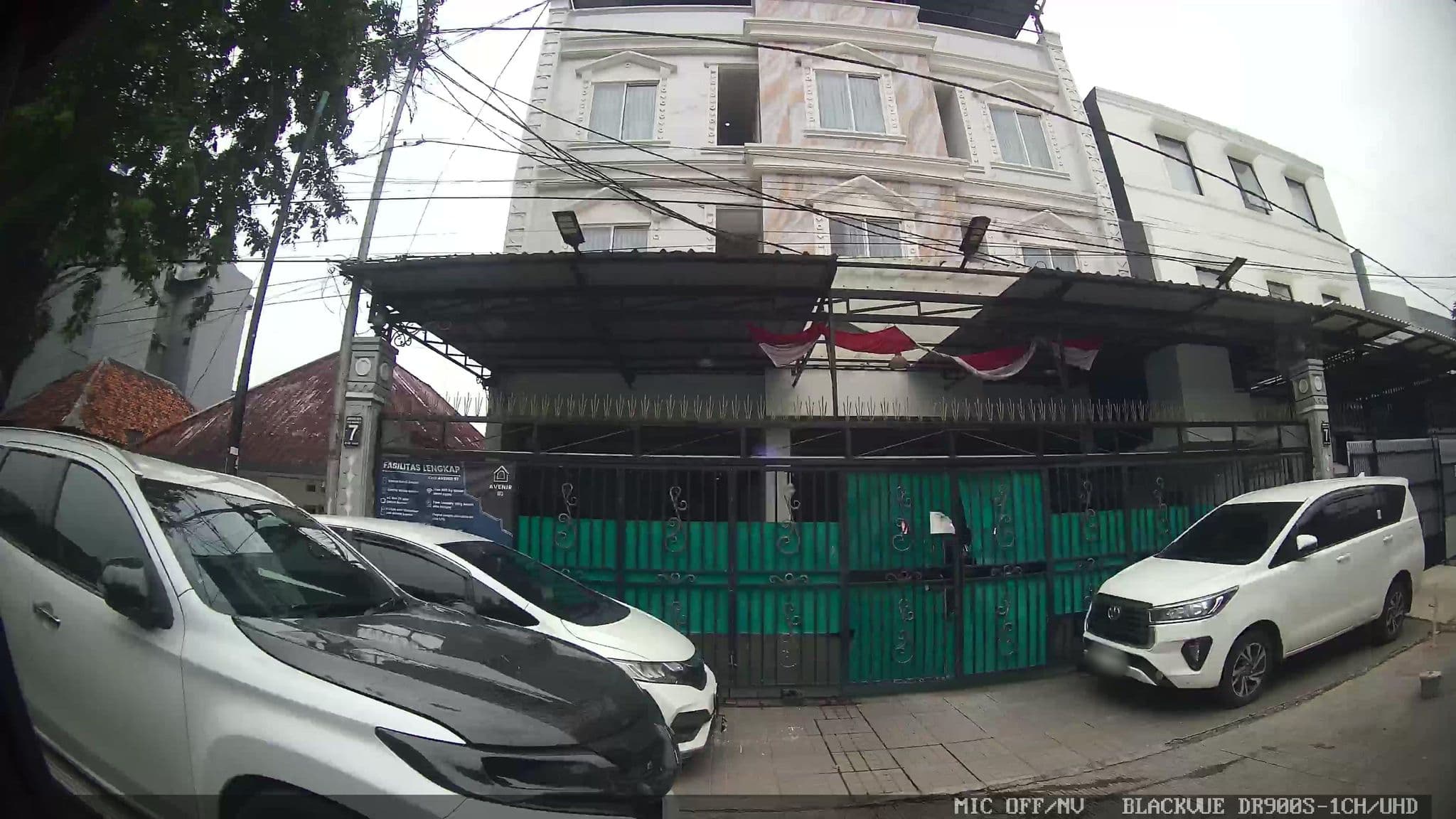 Street view near Posto Domire, Jakarta