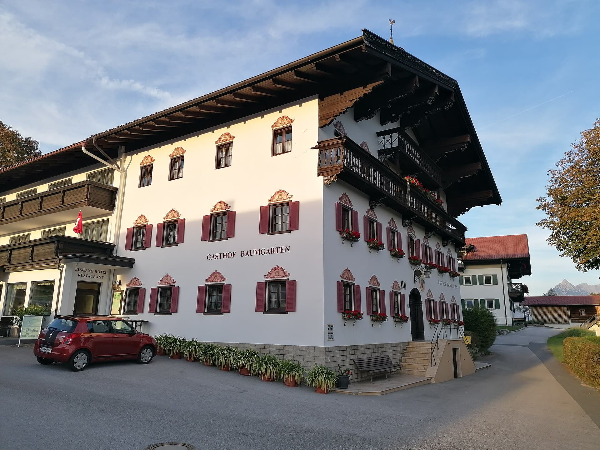 Gasthof Baumgarten (via Wikimedia Commons, CC BY-SA 4.0)