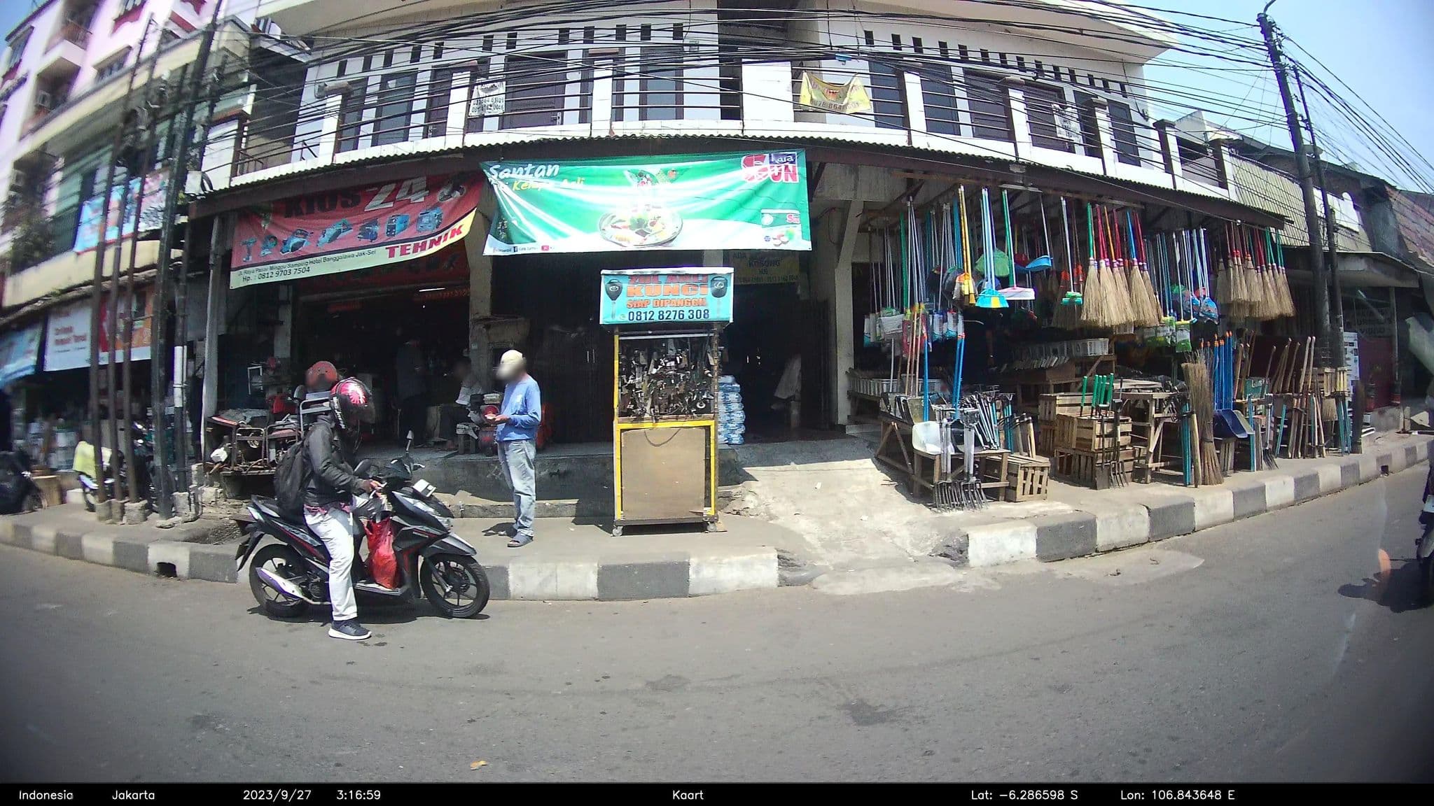 Street view near Banggalawa, Jakarta