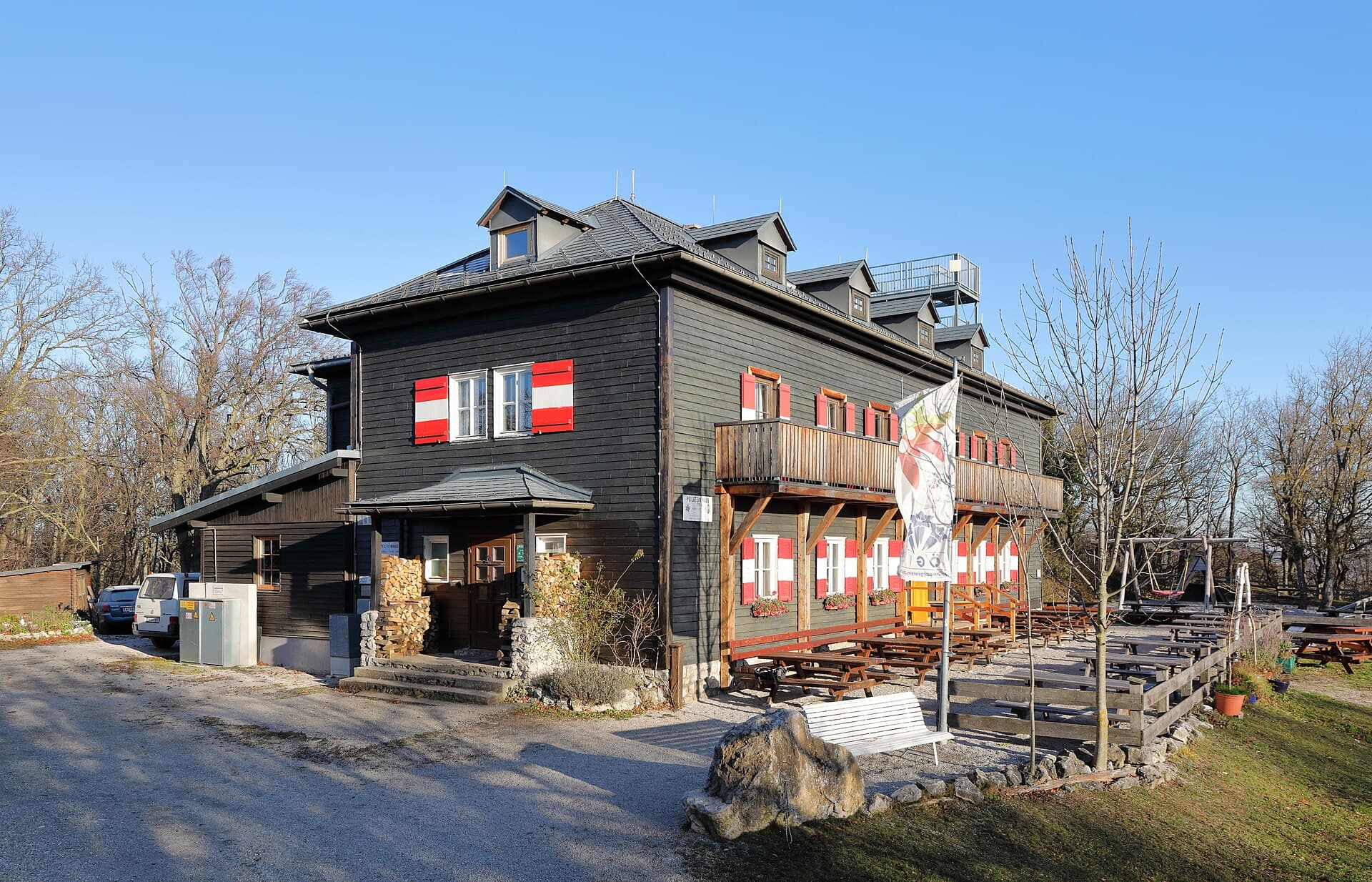 Peilsteinhaus (via Wikimedia Commons, CC BY-SA 4.0)
