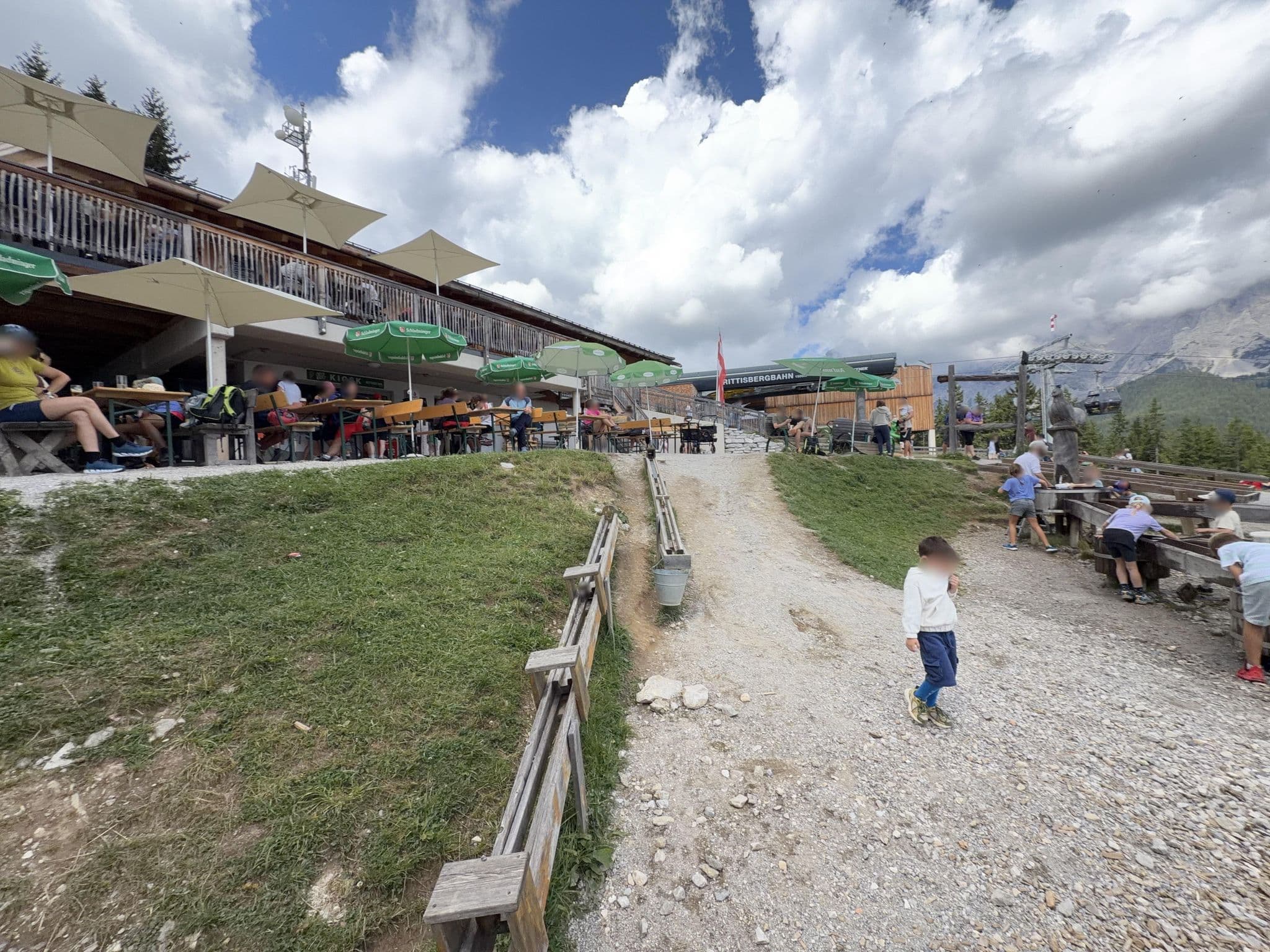 Street view near Rittisstadl, Ramsau am Dachstein — © deejay1 (CC BY-SA · Mapillary)