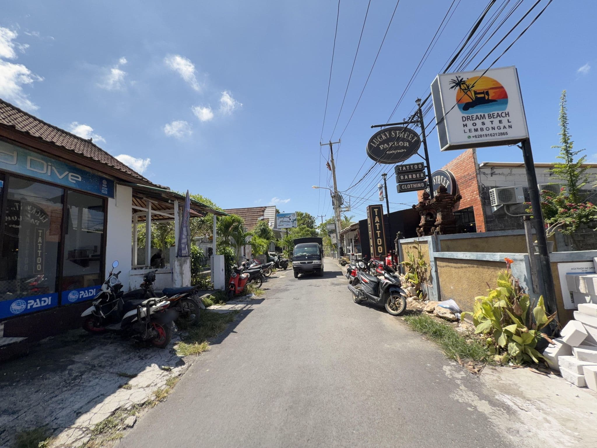 Street view near Dipha vibes hostel, Klungkung