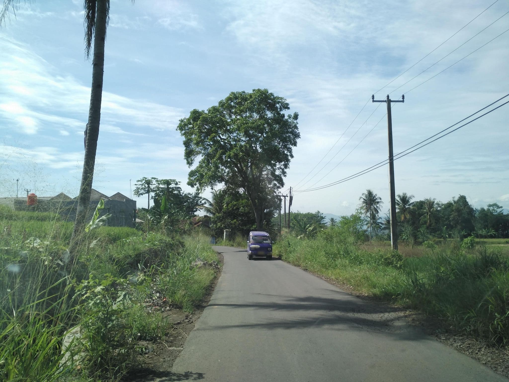 Street view near Cianjur paddies hostel, Cianjur — © roadroid (CC BY-SA · Mapillary)