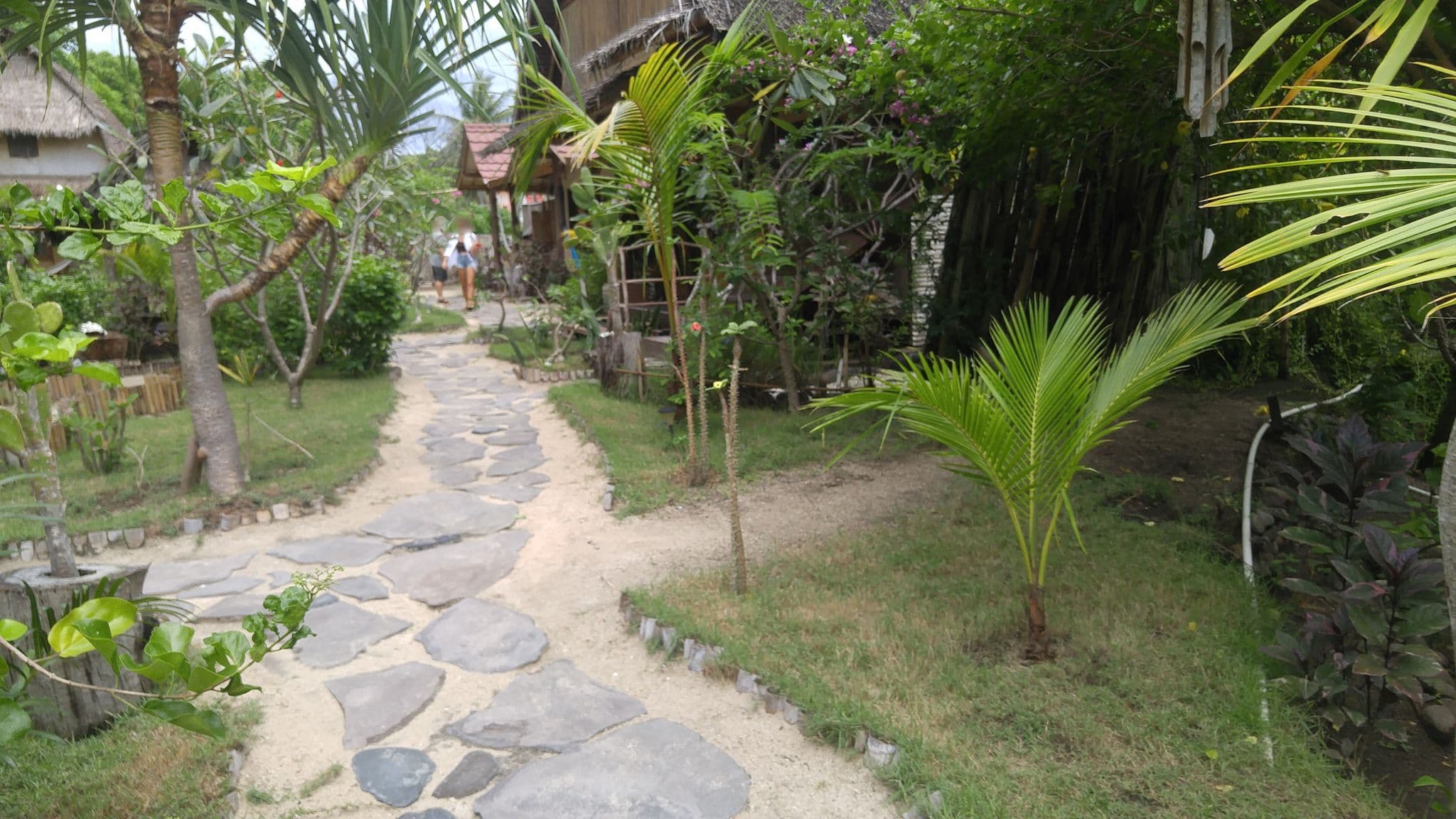 Street view near Meno Magic, Gili Trawangan — © eneerhut (CC BY-SA · Mapillary)