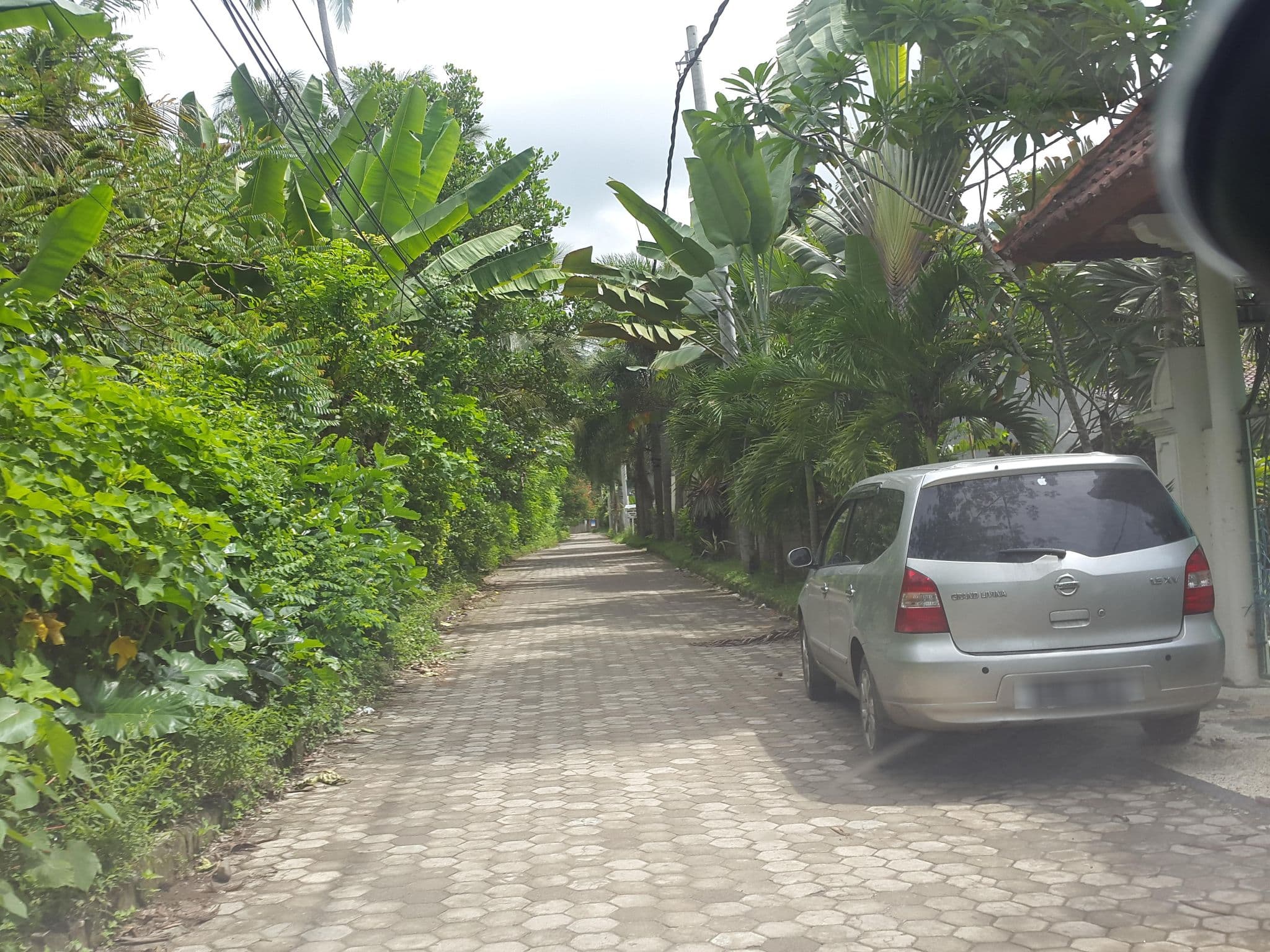 Street view near Golden Pearl Country House, Senggigi — © roadroid (CC BY-SA · Mapillary)