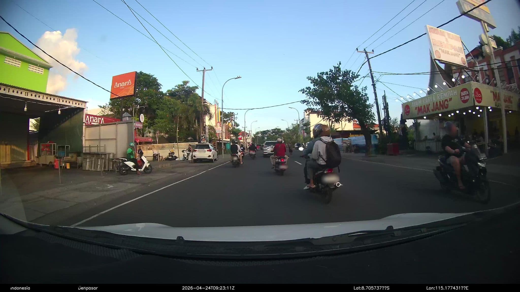 Street view near Hotel Miki, Legian — © Kaart---FRONT (CC BY-SA · Mapillary)