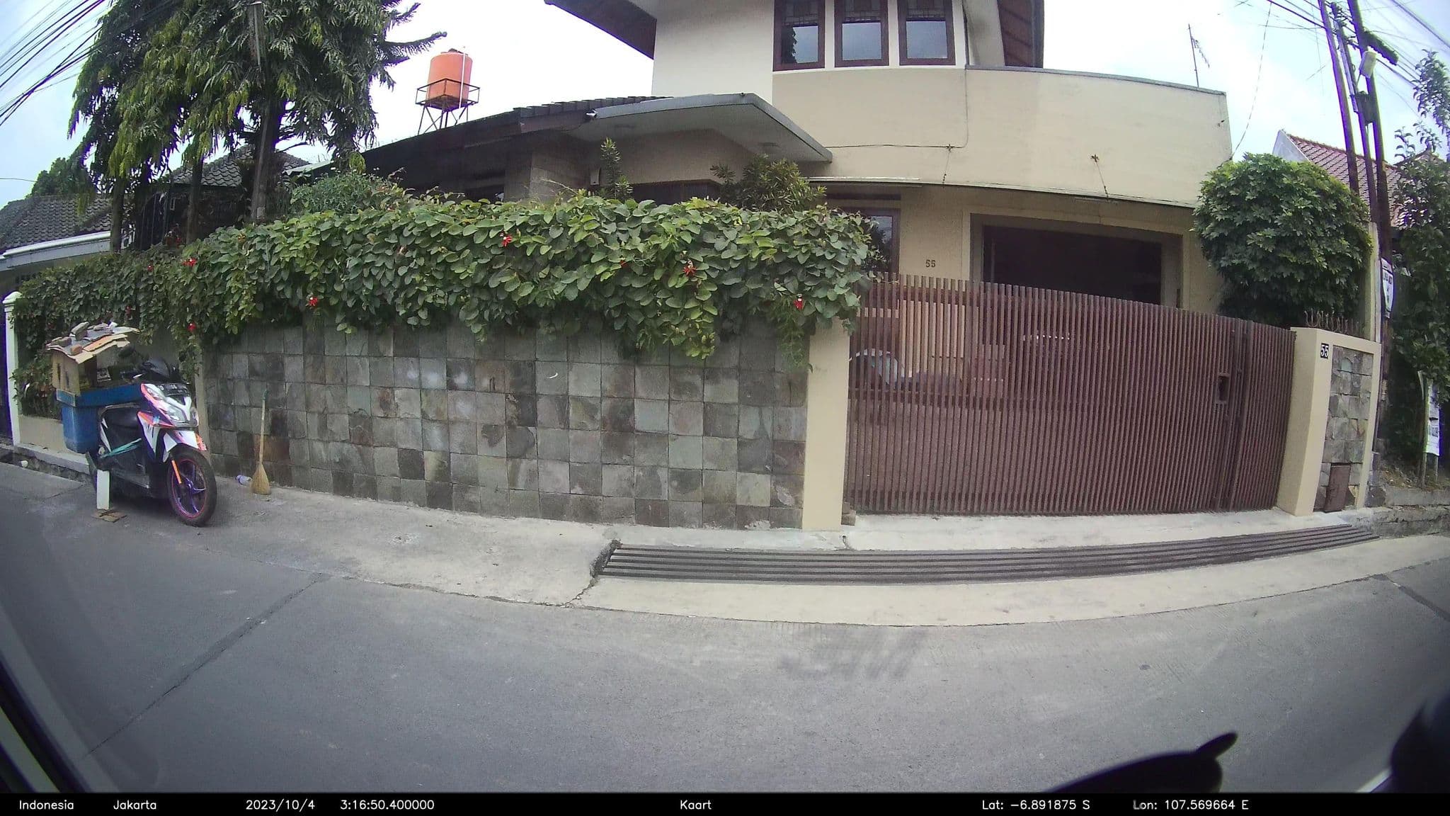 Street view near Sukaraja, Cimahi — © kaart_2 (CC BY-SA · Mapillary)