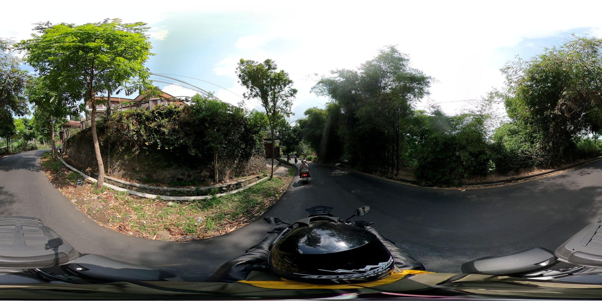 Street view near Alamat Bantal Guling Villa, Lembang — © Kaart_Local (CC BY-SA · Mapillary)