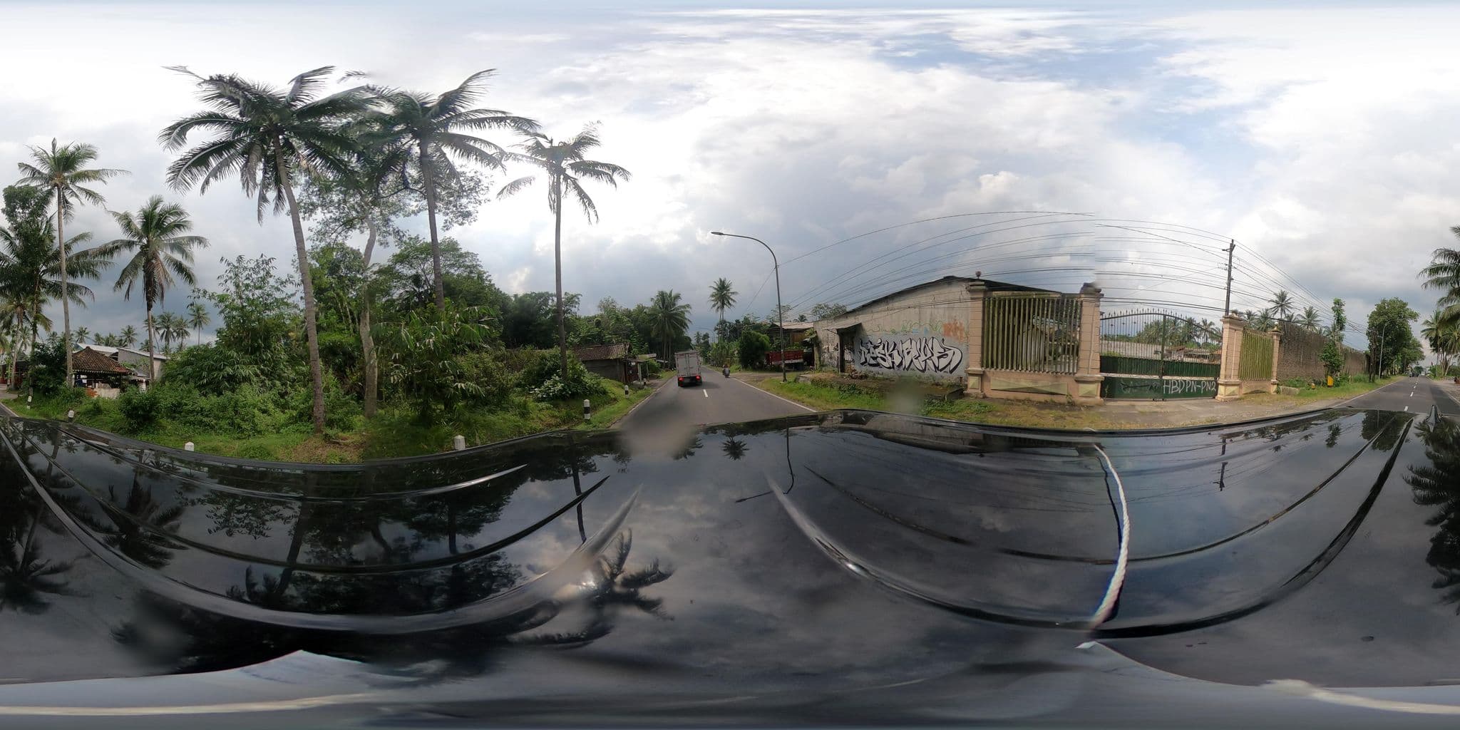 Street view near Hotel Maharaja Borobudur, Mertoyudan — © rgtm_ryuiki (CC BY-SA · Mapillary)