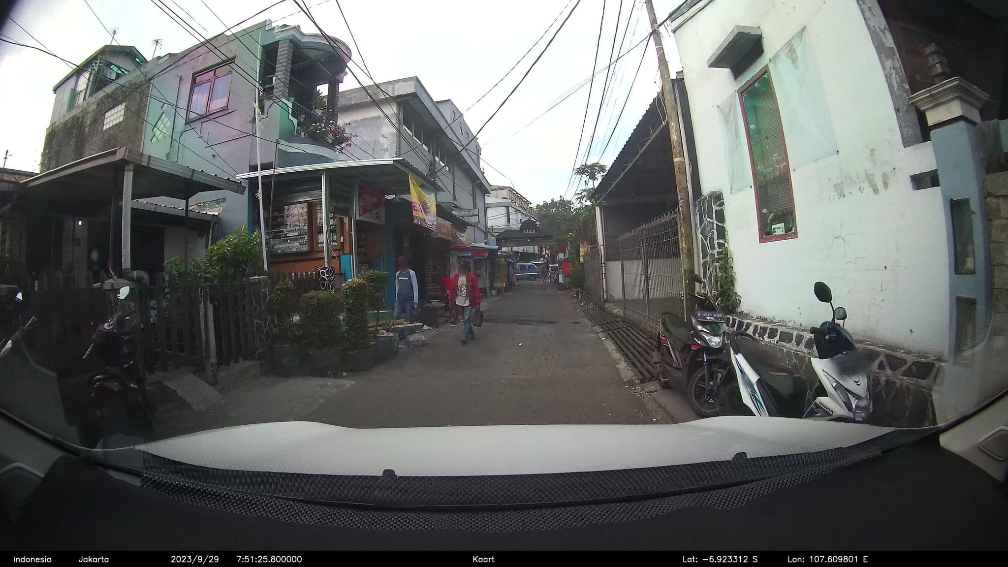 Street view near Hotel Pangarang Sari, Bandung