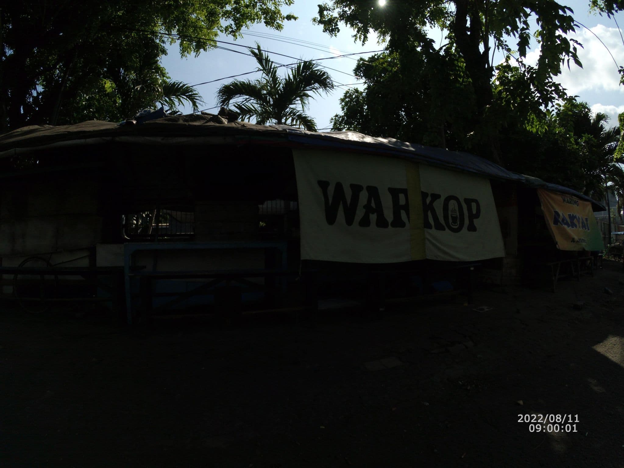 Street view near I&M Hotel Billiard, Surabaya