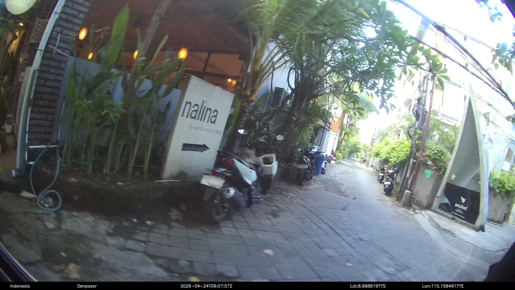 Street view near Anshel Hotel, Legian