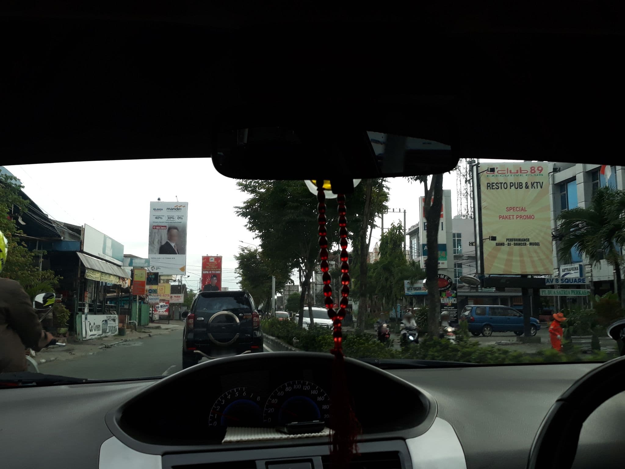 Street view near The Point Hotel Balikpapan, Balikpapan