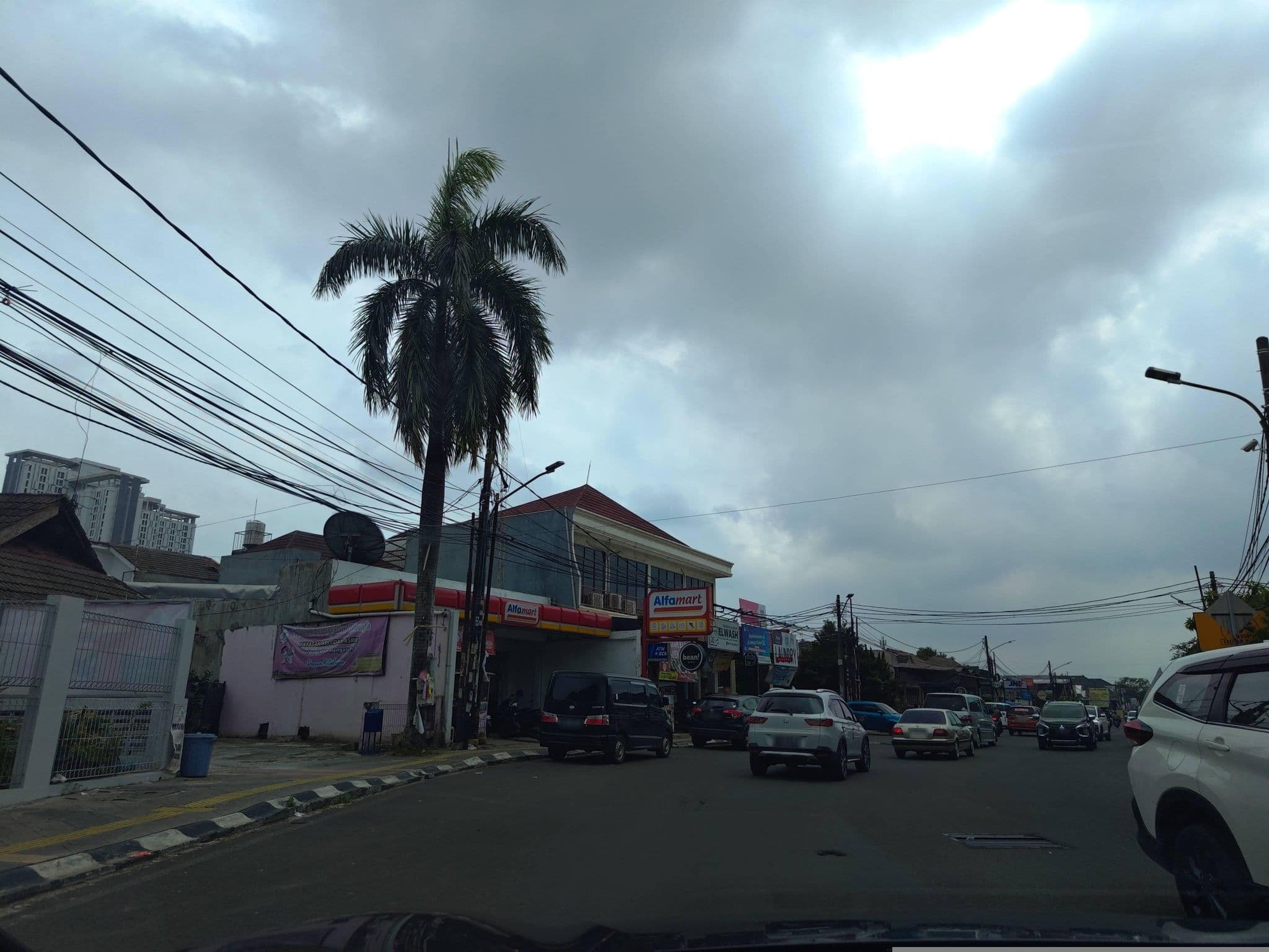 Street view near Escentia House, Serpong — © FotoPeta (CC BY-SA · Mapillary)