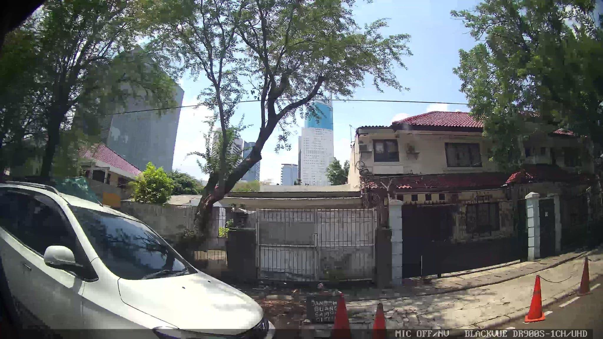 Street view near PassGo Thamrin (capsules), Jakarta