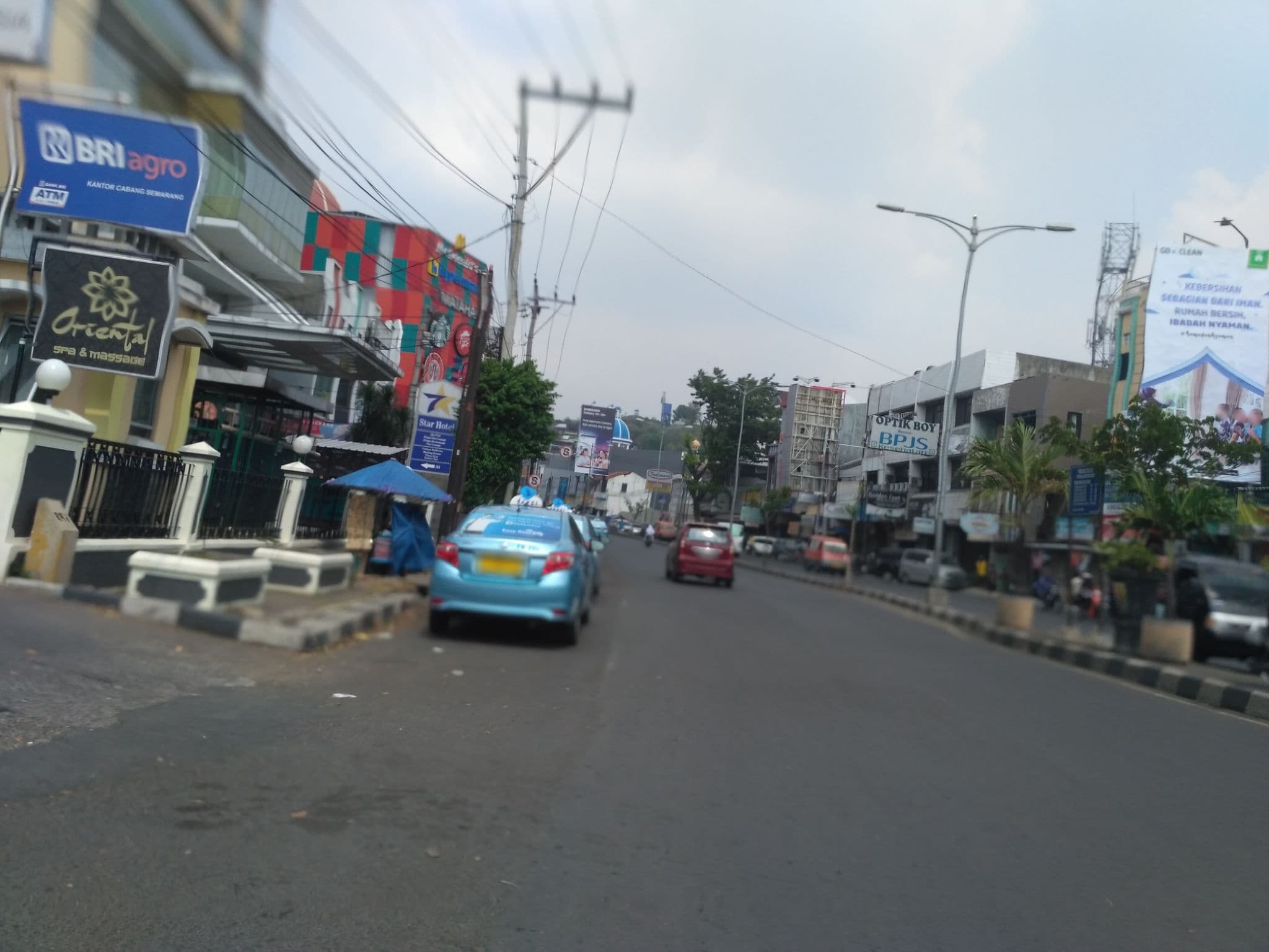 Street view near Hotel Horison Ultima Semarang, Semarang