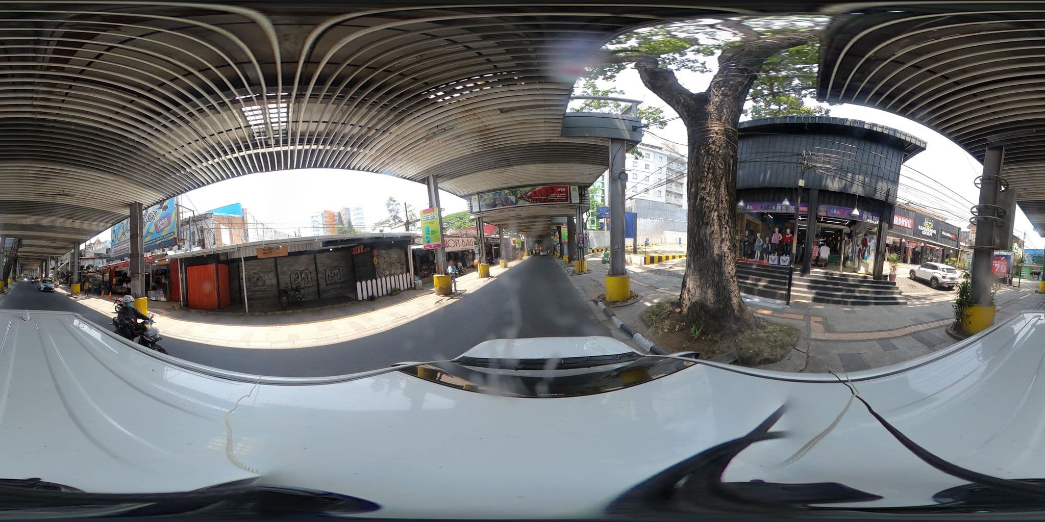 Street view near Puma Hotel, Bandung
