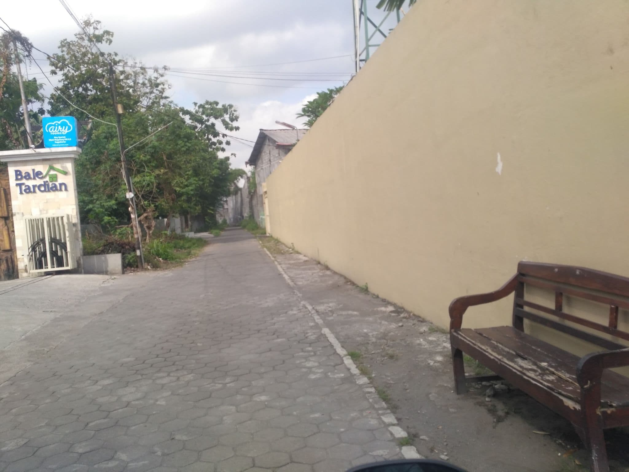 Street view near bale tardian homestay, Melati