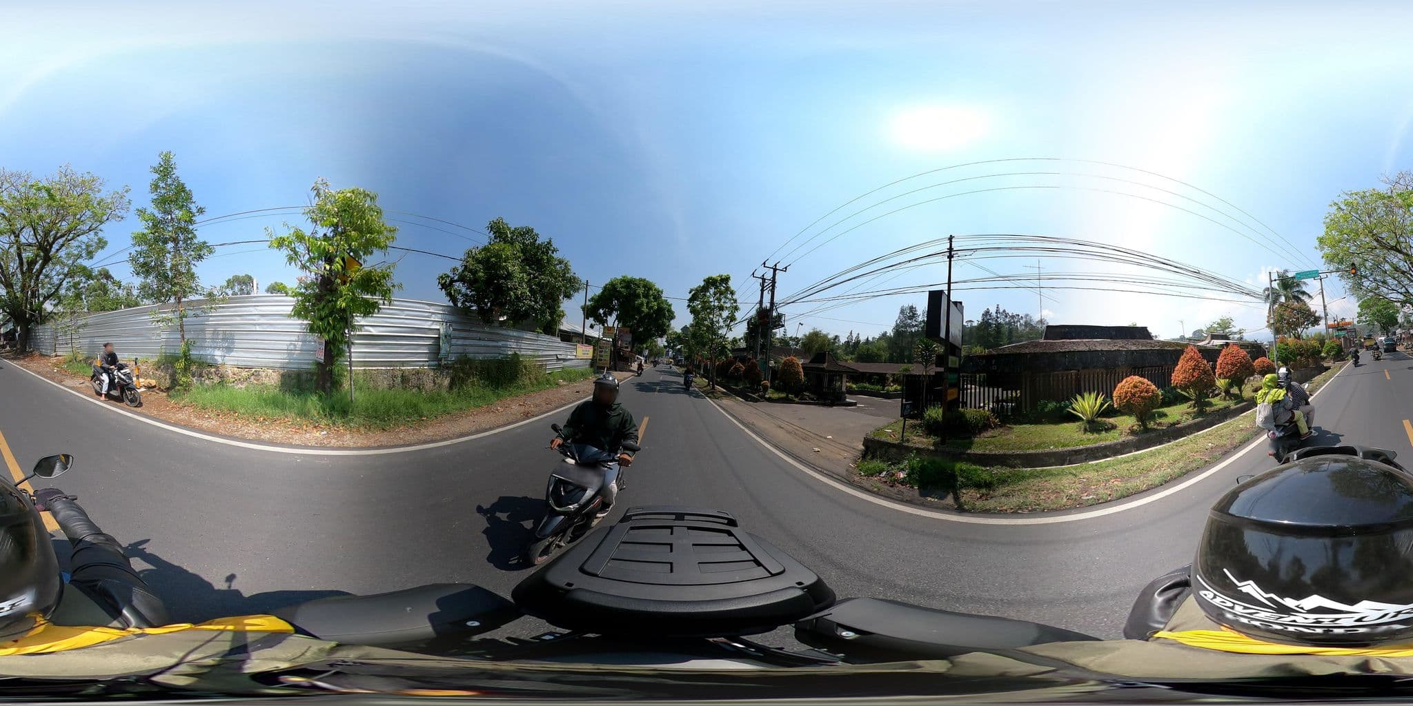 Street view near Singdan Rheret, Leuwiliang — © Kaart_Local (CC BY-SA · Mapillary)