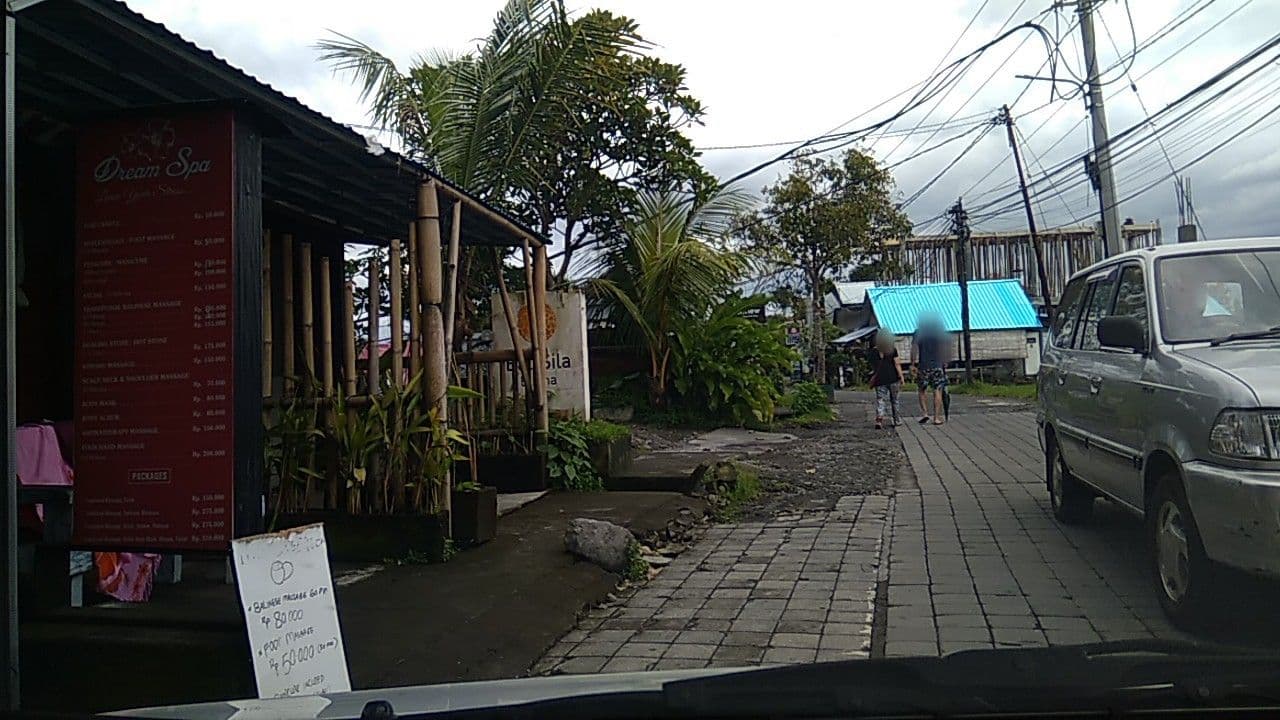Street view near Pondok Tiying Ampel, Ubud