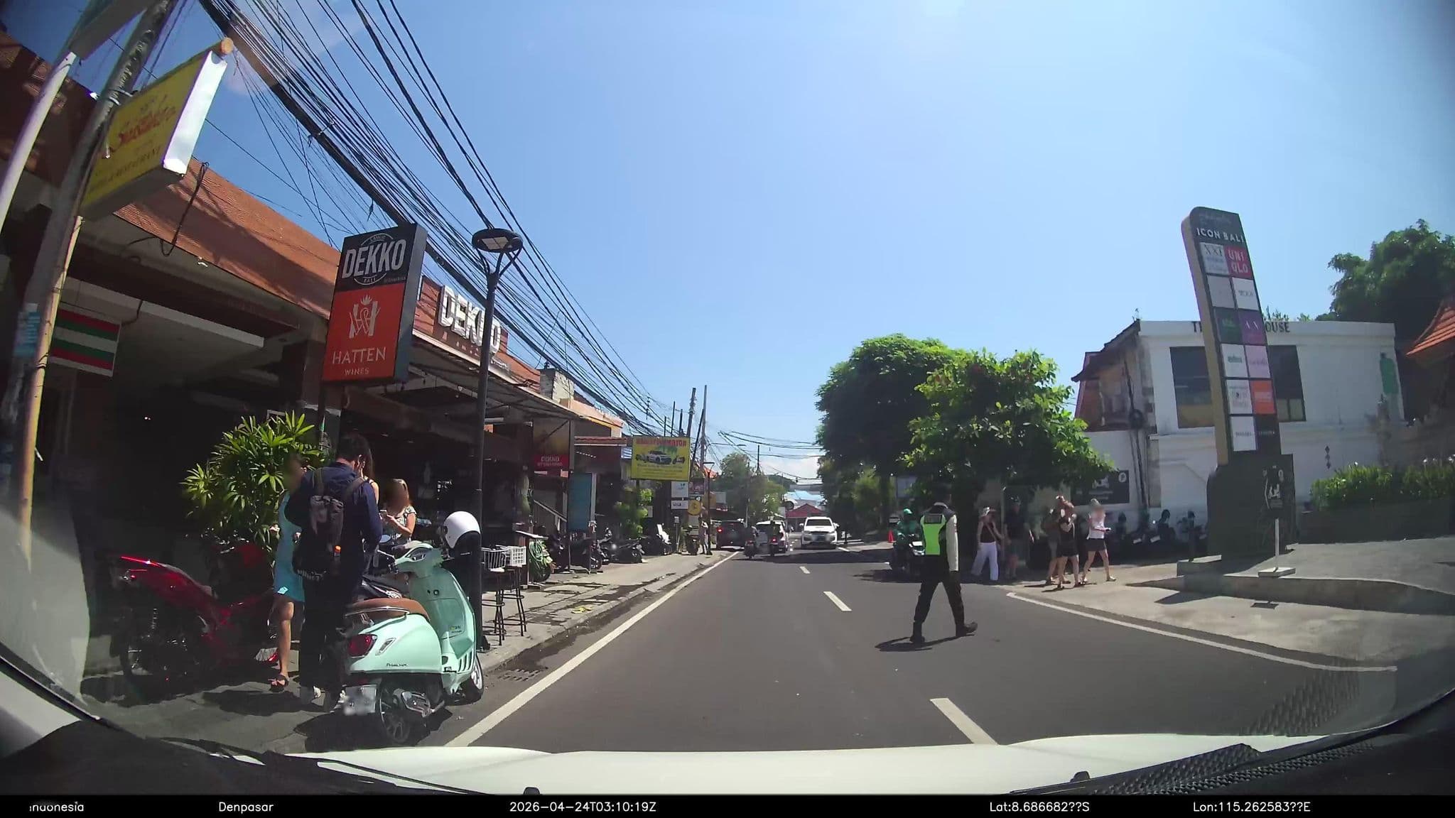 Street view near Balibay B&B, Sanur