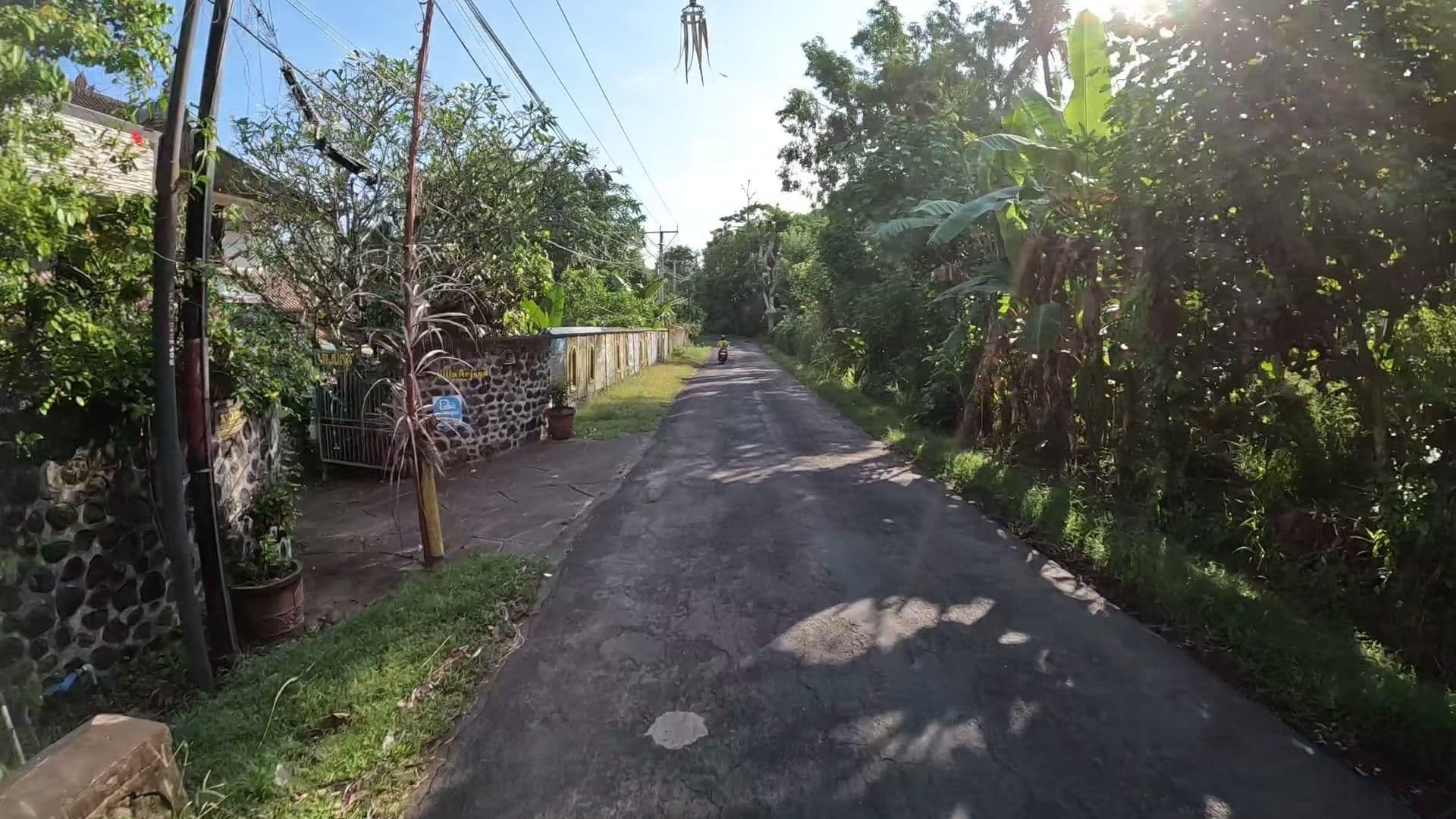 Street view near Villa Arjuna, Amlapura