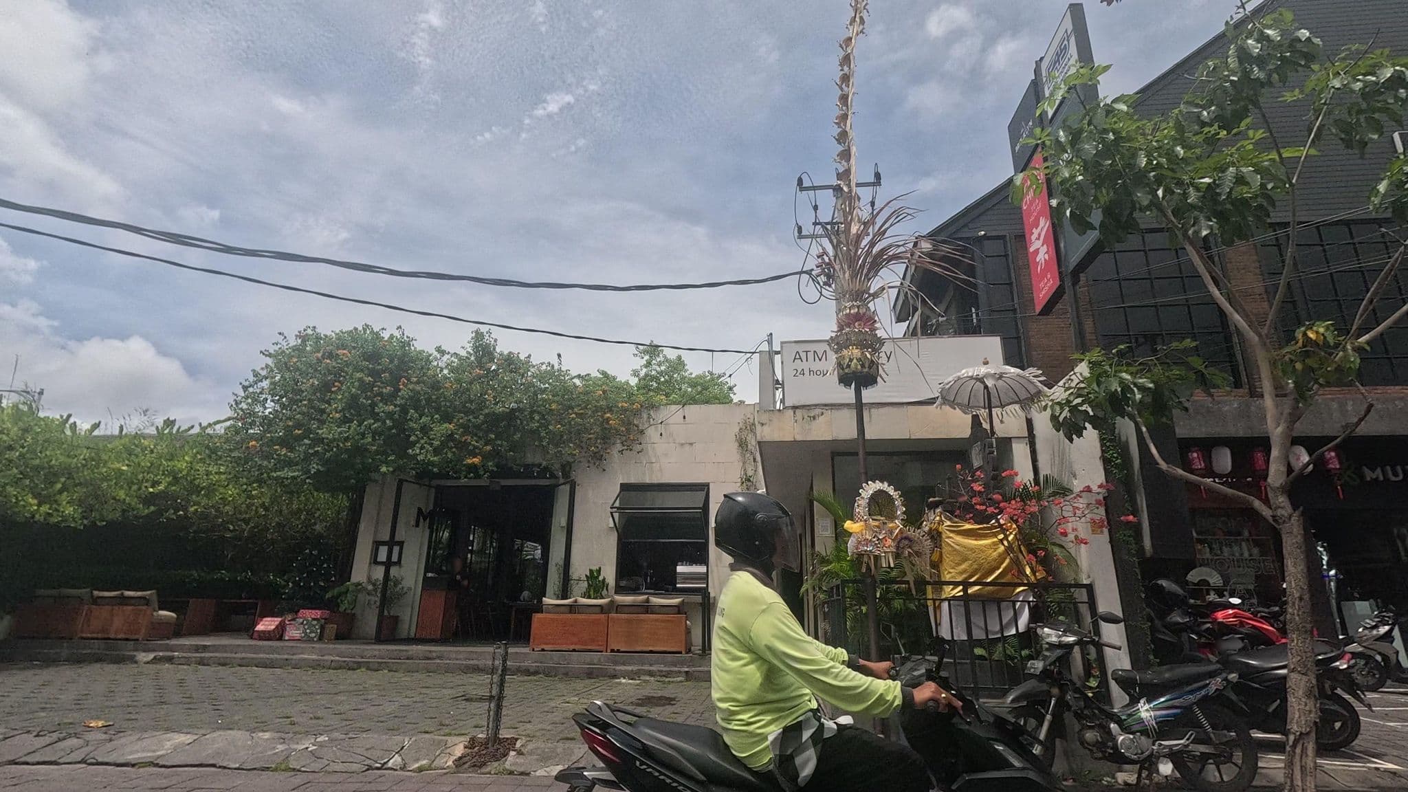 Street view near Villa Pine, Dalung — © alyapuspita (CC BY-SA · Mapillary)