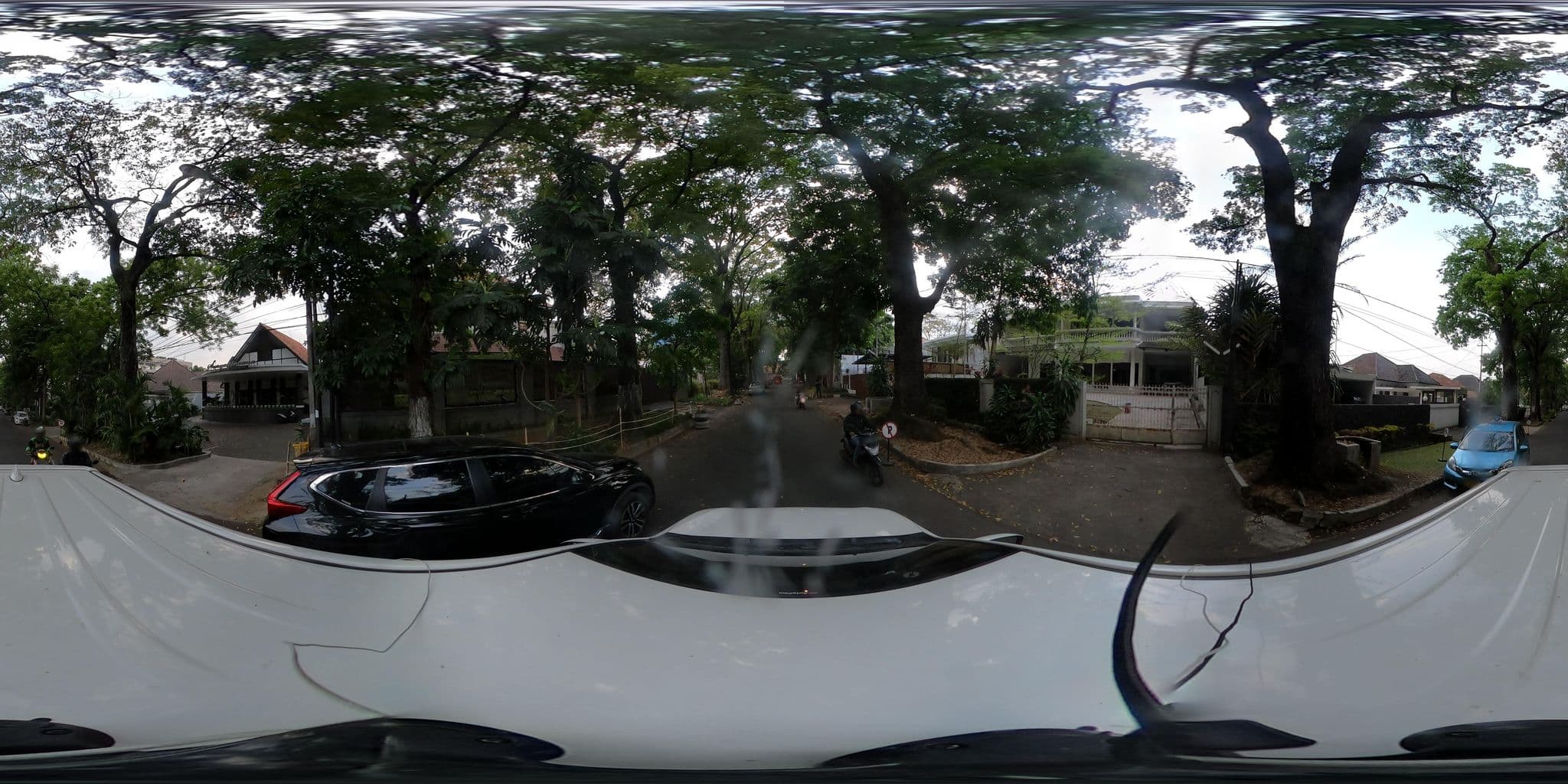 Street view near Suryakencana Boutique Guest House, Bandung — © kaart5 (CC BY-SA · Mapillary)