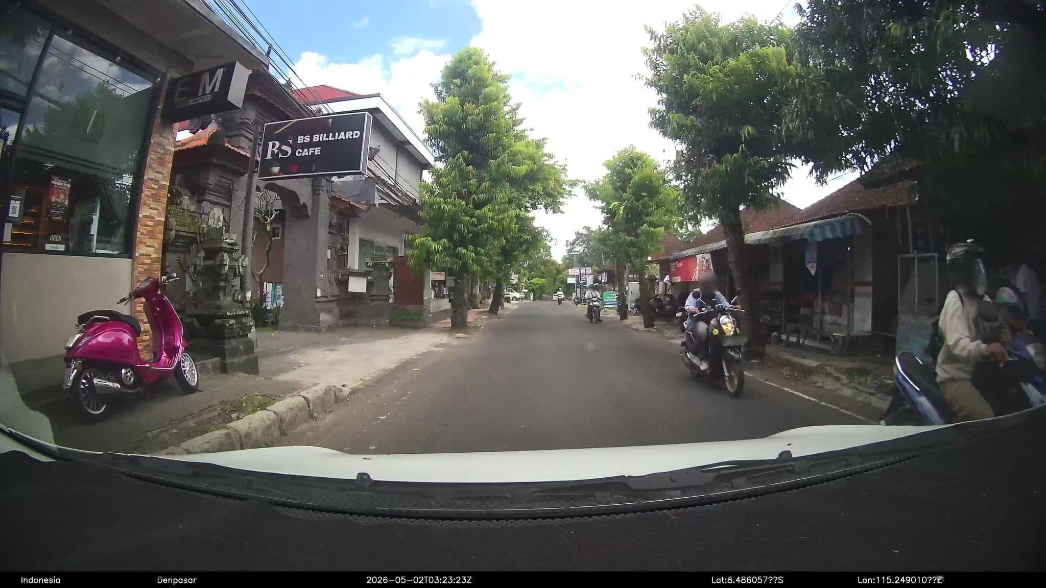 Street view near MATHIS Retreat Ubud, Ubud — © Kaart---FRONT (CC BY-SA · Mapillary)